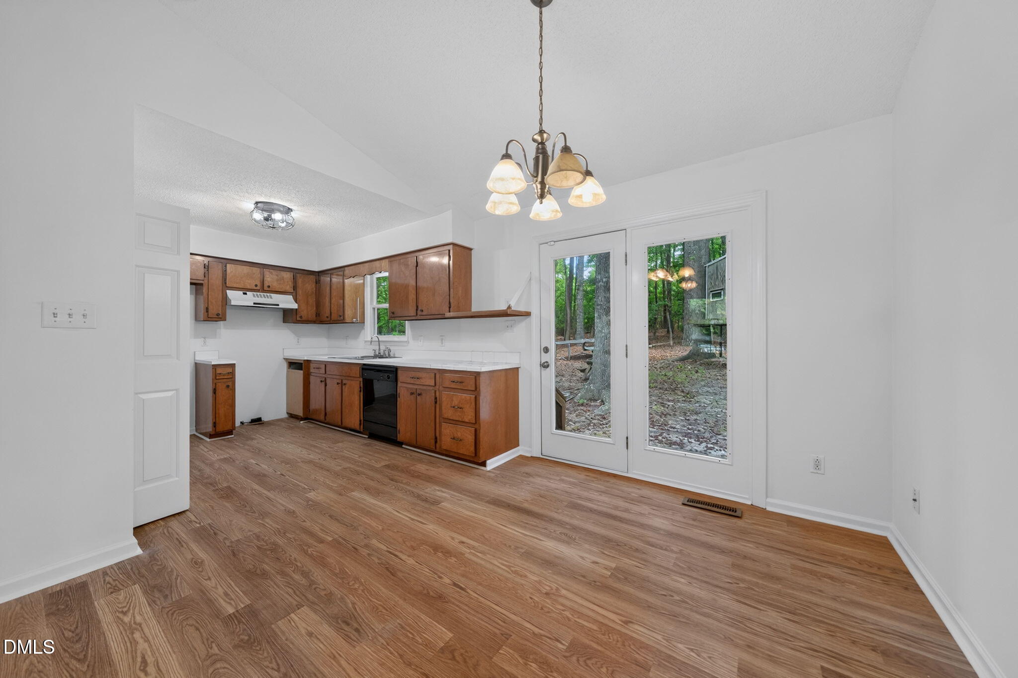 6 Olde Tavern Drive Property Photo 12