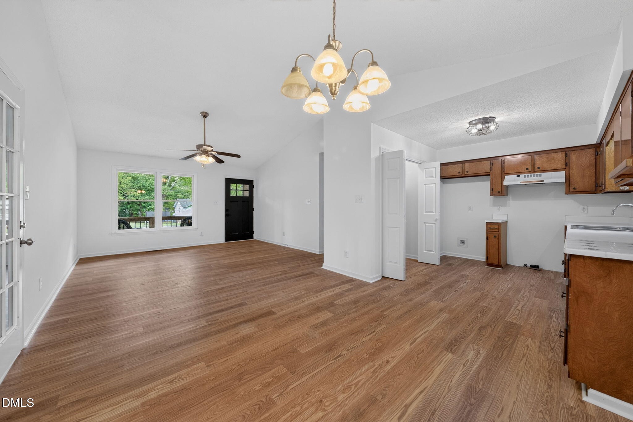 6 Olde Tavern Drive Property Photo 13