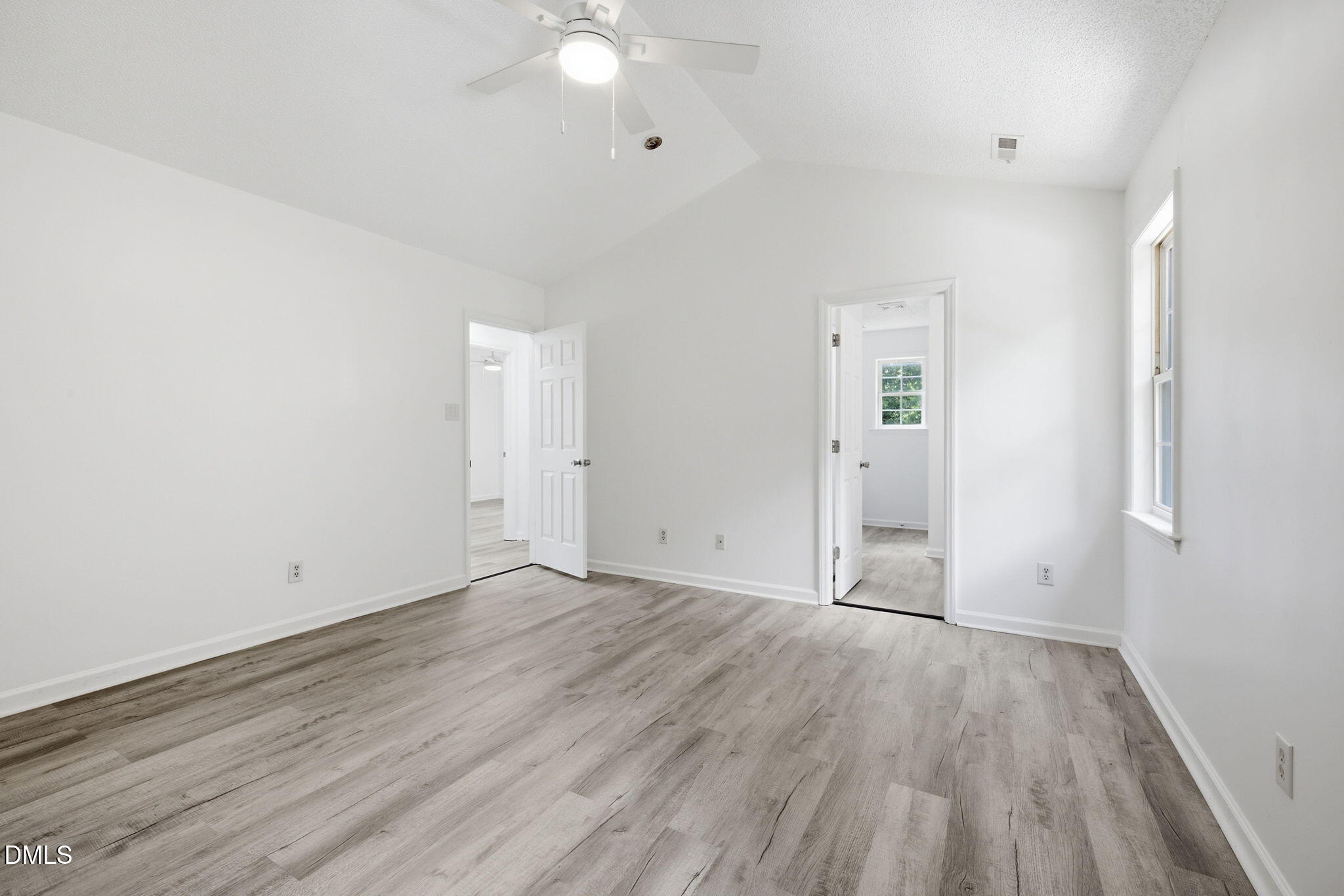433 Rosa Circle Property Photo 29