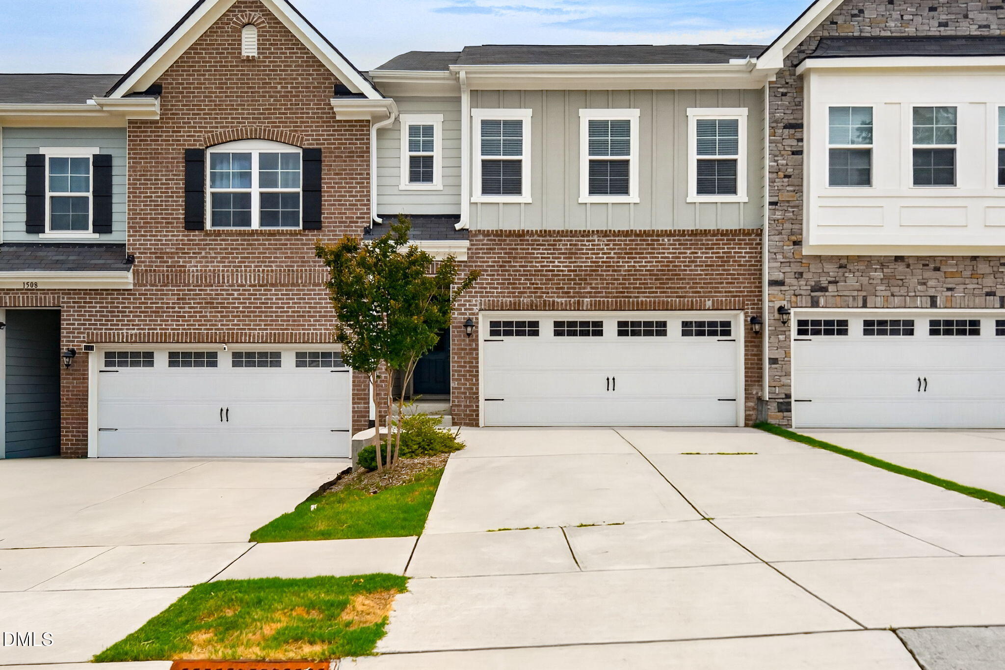 1504 Fairbury Lane Property Photo 4