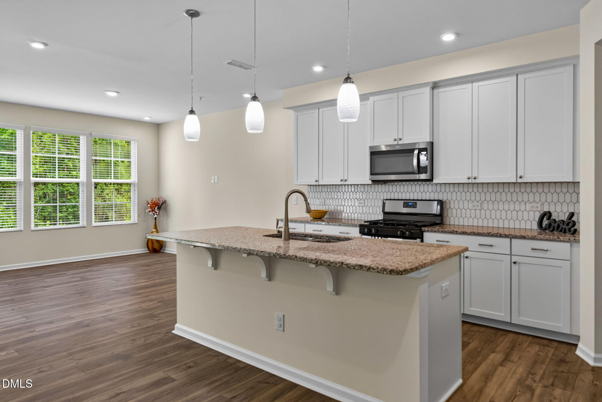 1504 Fairbury Lane Property Photo 10