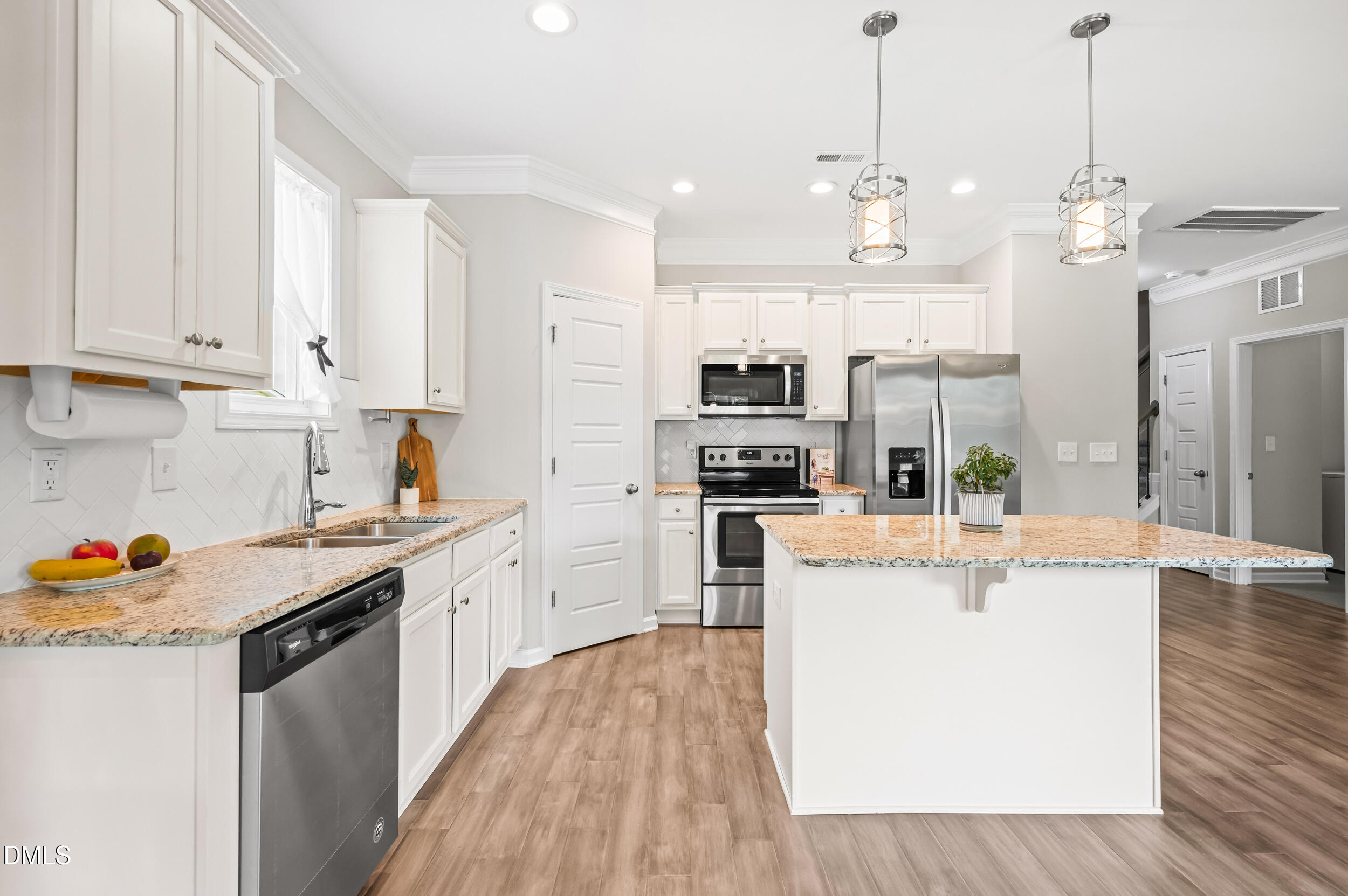 102 Regal Pond Drive Property Photo 11