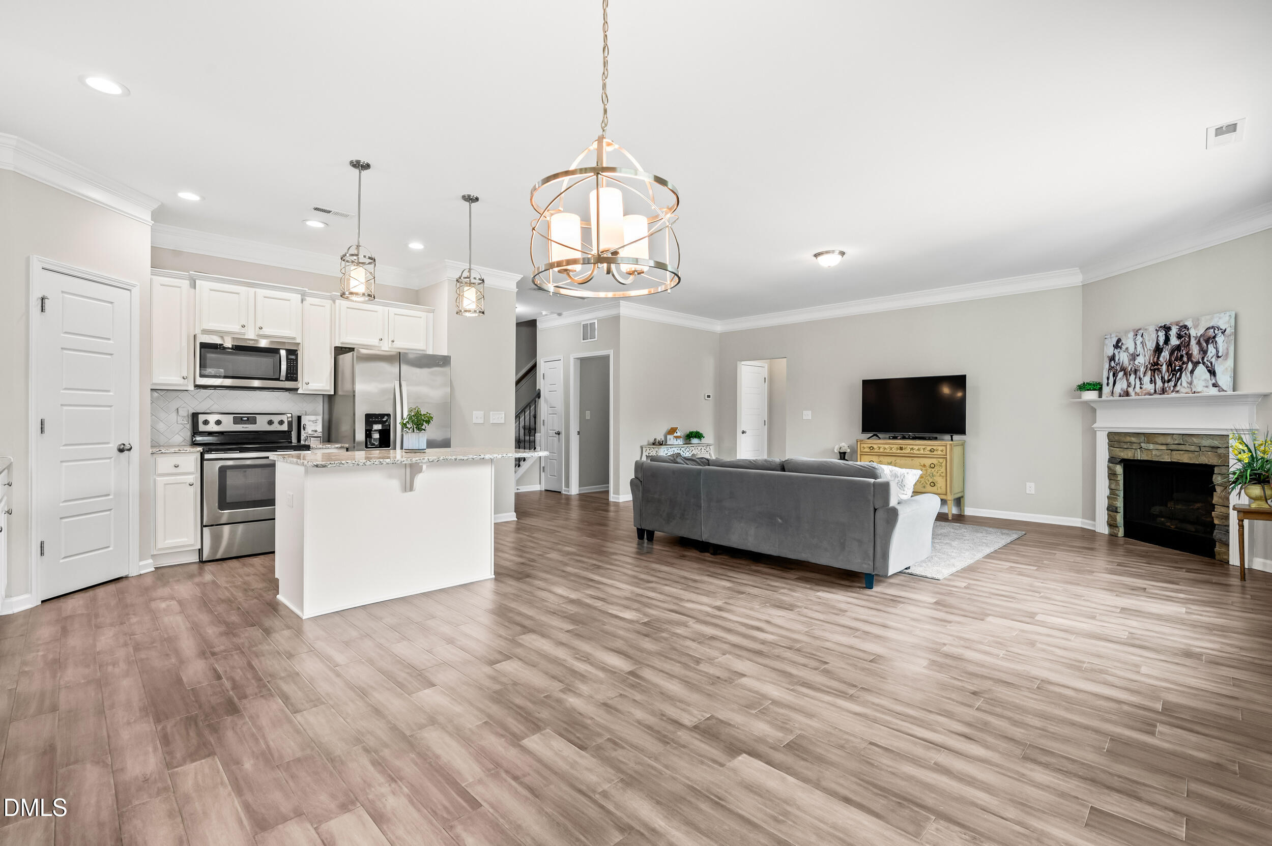 102 Regal Pond Drive Property Photo 13