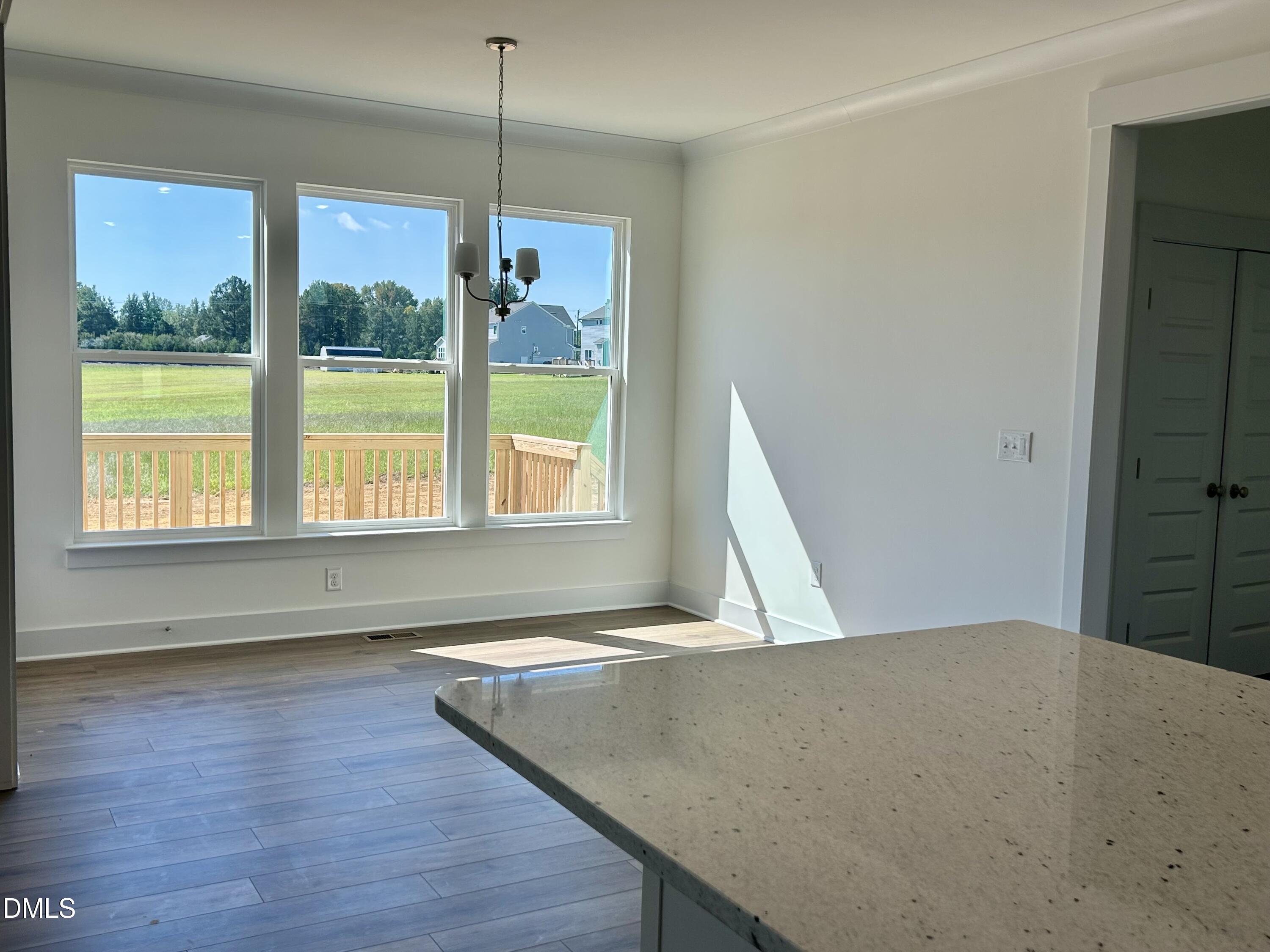 176 Sage Lane Property Photo 4