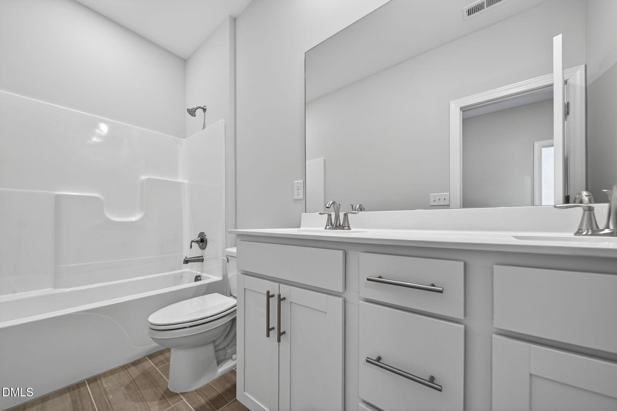 1800 Lily Bloom Way Property Photo 13