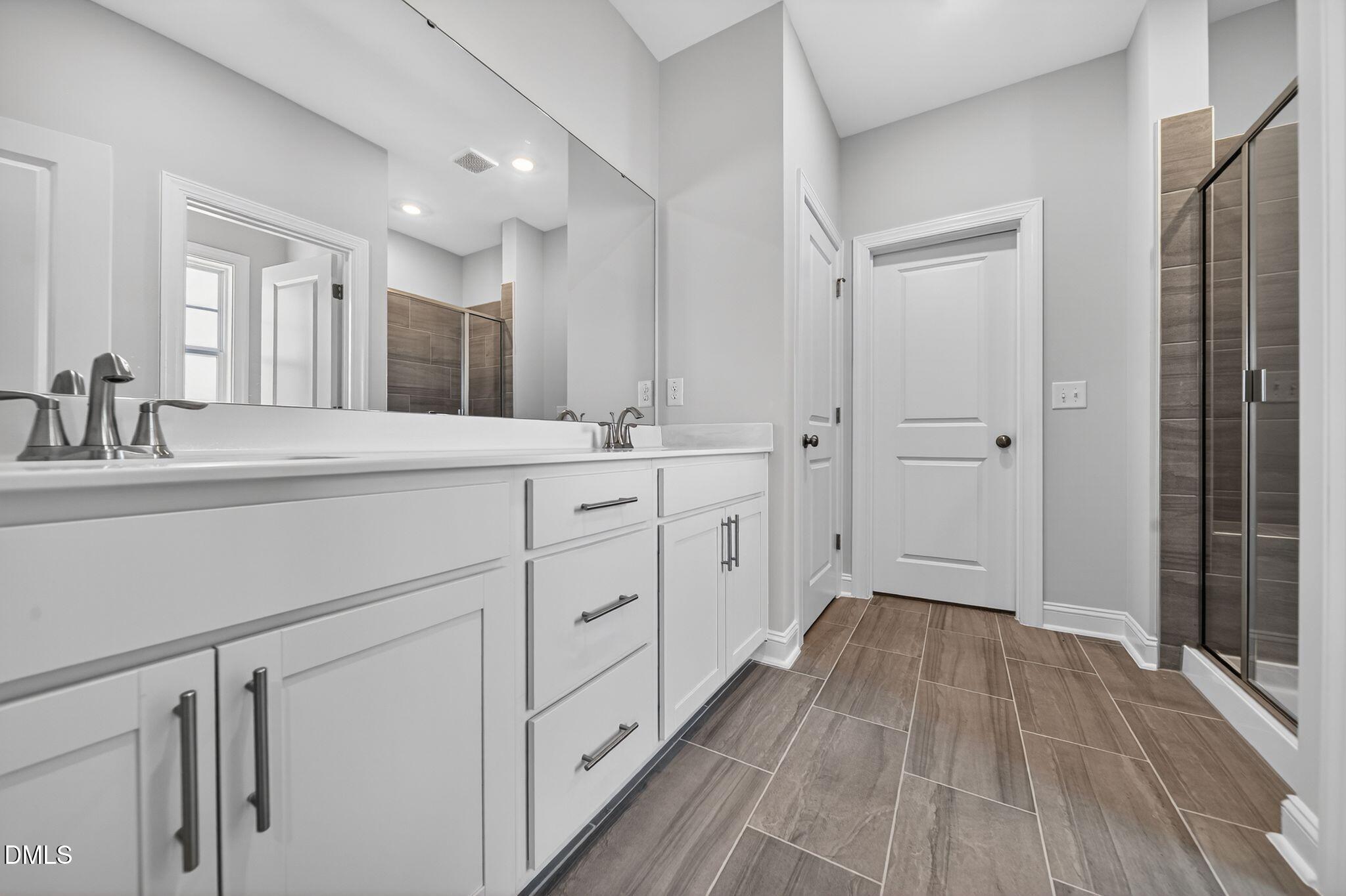 1800 Lily Bloom Way Property Photo 14