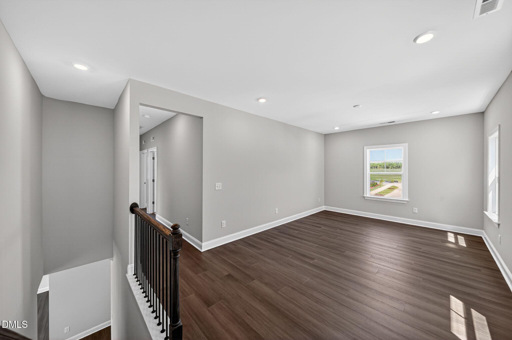 1800 Lily Bloom Way Property Photo 23