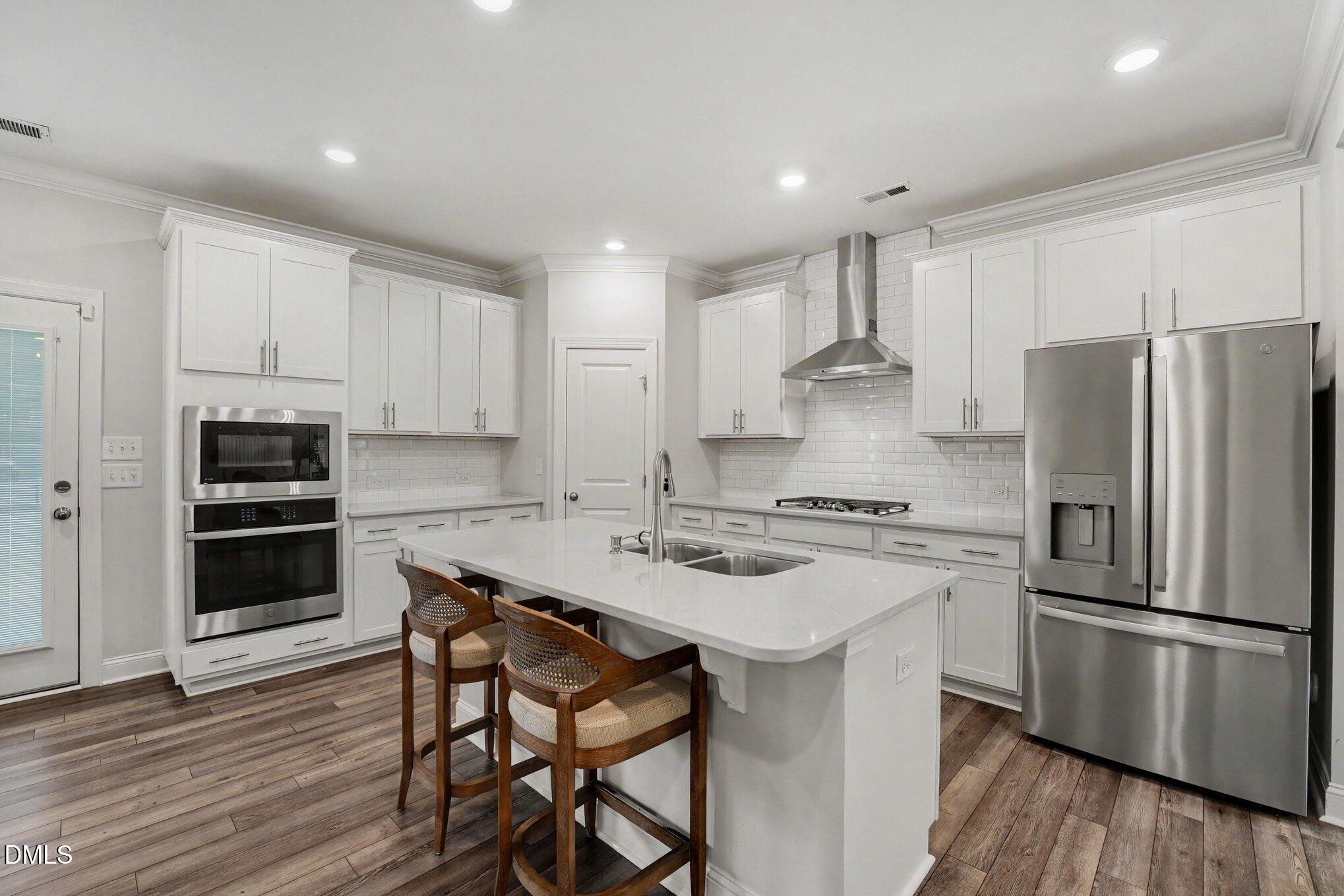 1033 Bellewood Park Drive Property Photo 10