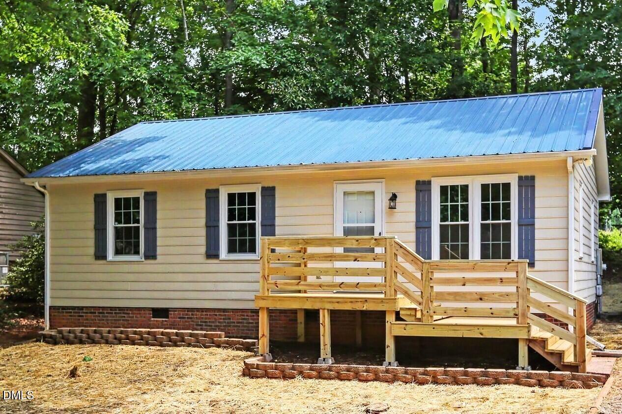 2510 Wade Hampton Road Property Photo 1