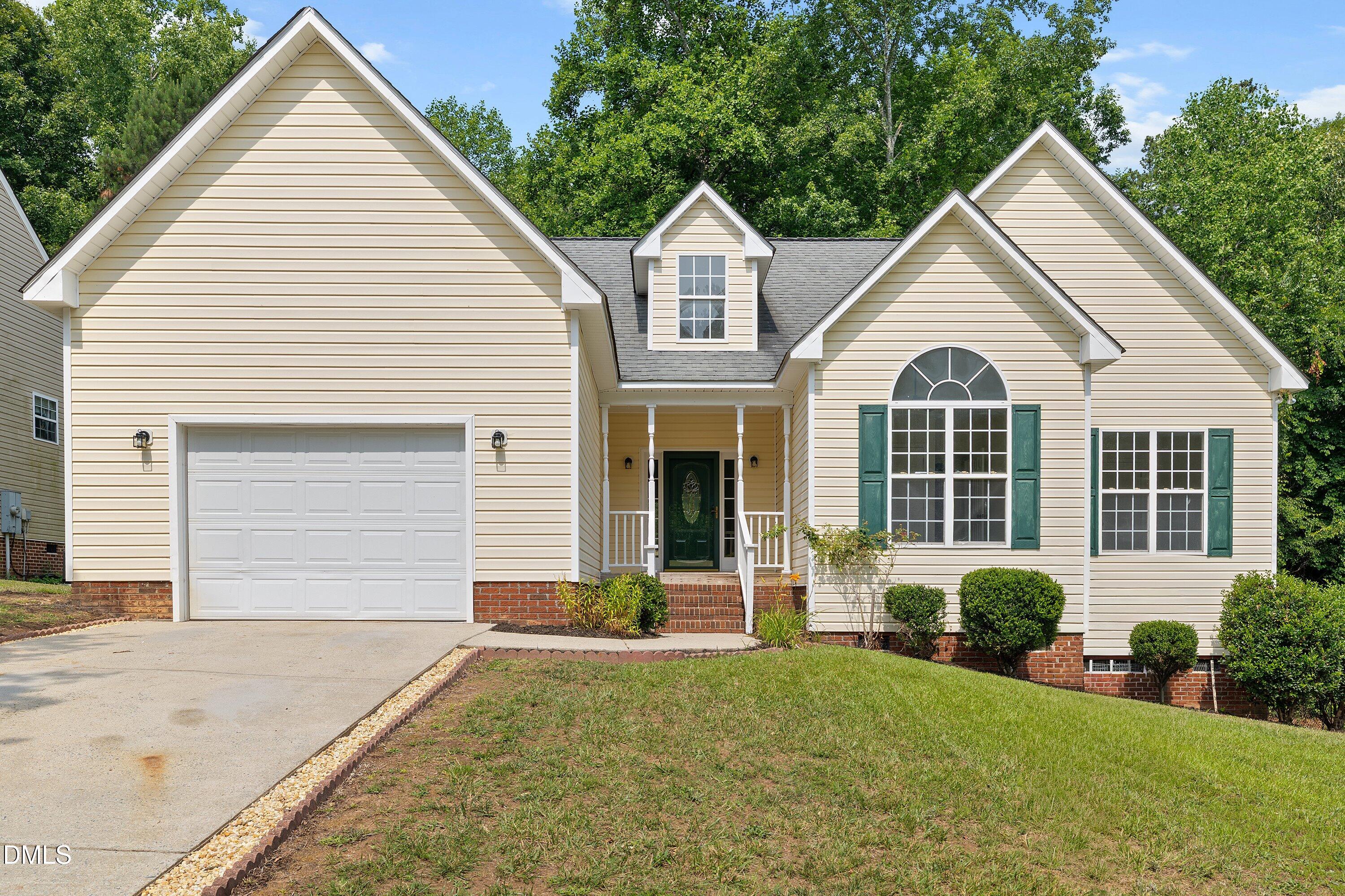 469 Hunter Way Property Photo 1