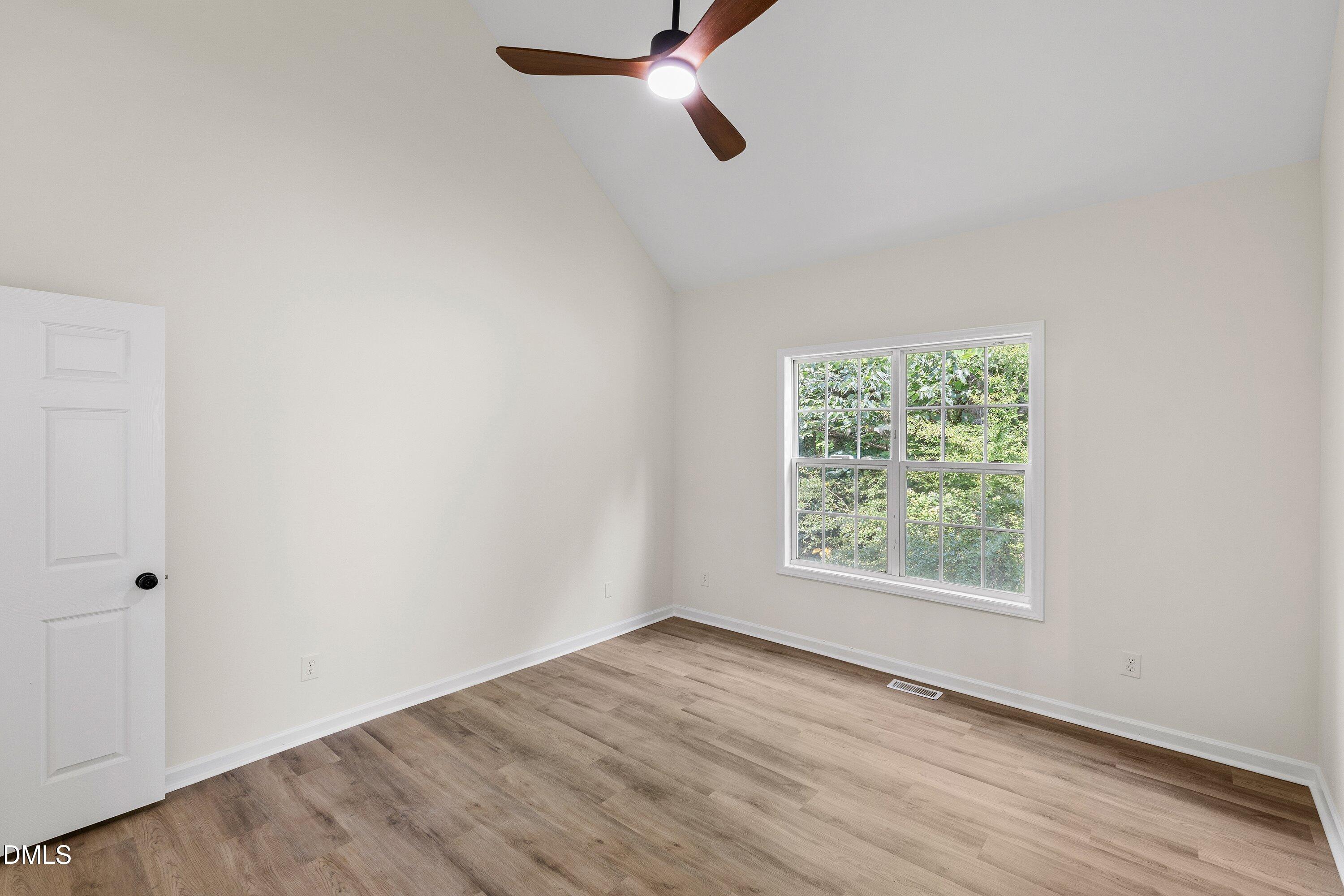 469 Hunter Way Property Photo 18