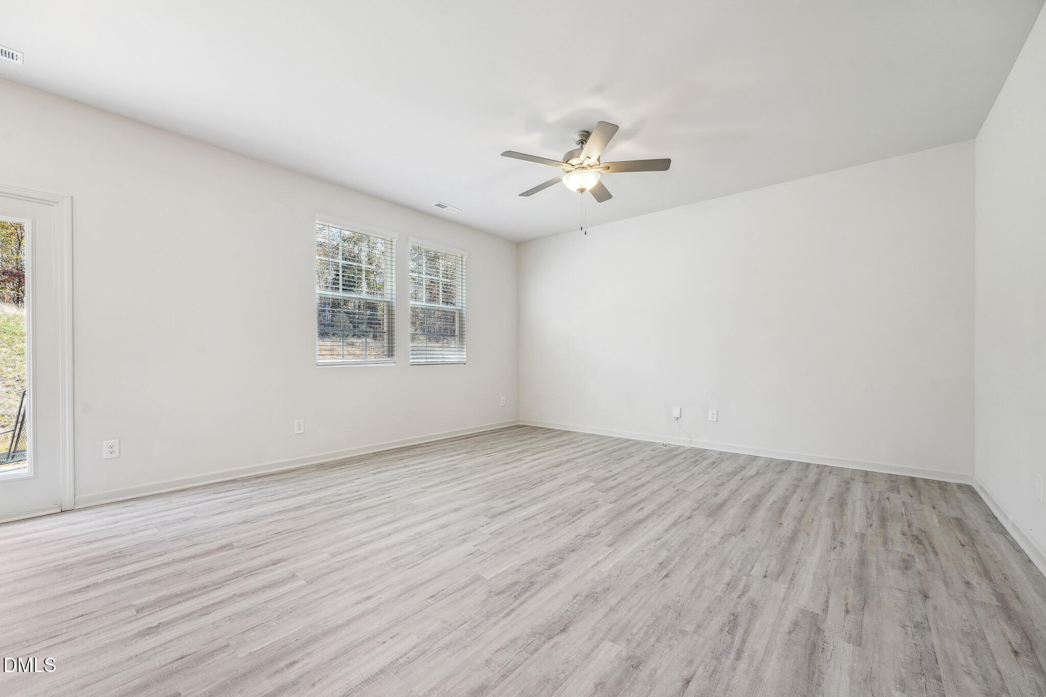 3317 Slippery Elm Drive Property Photo 5