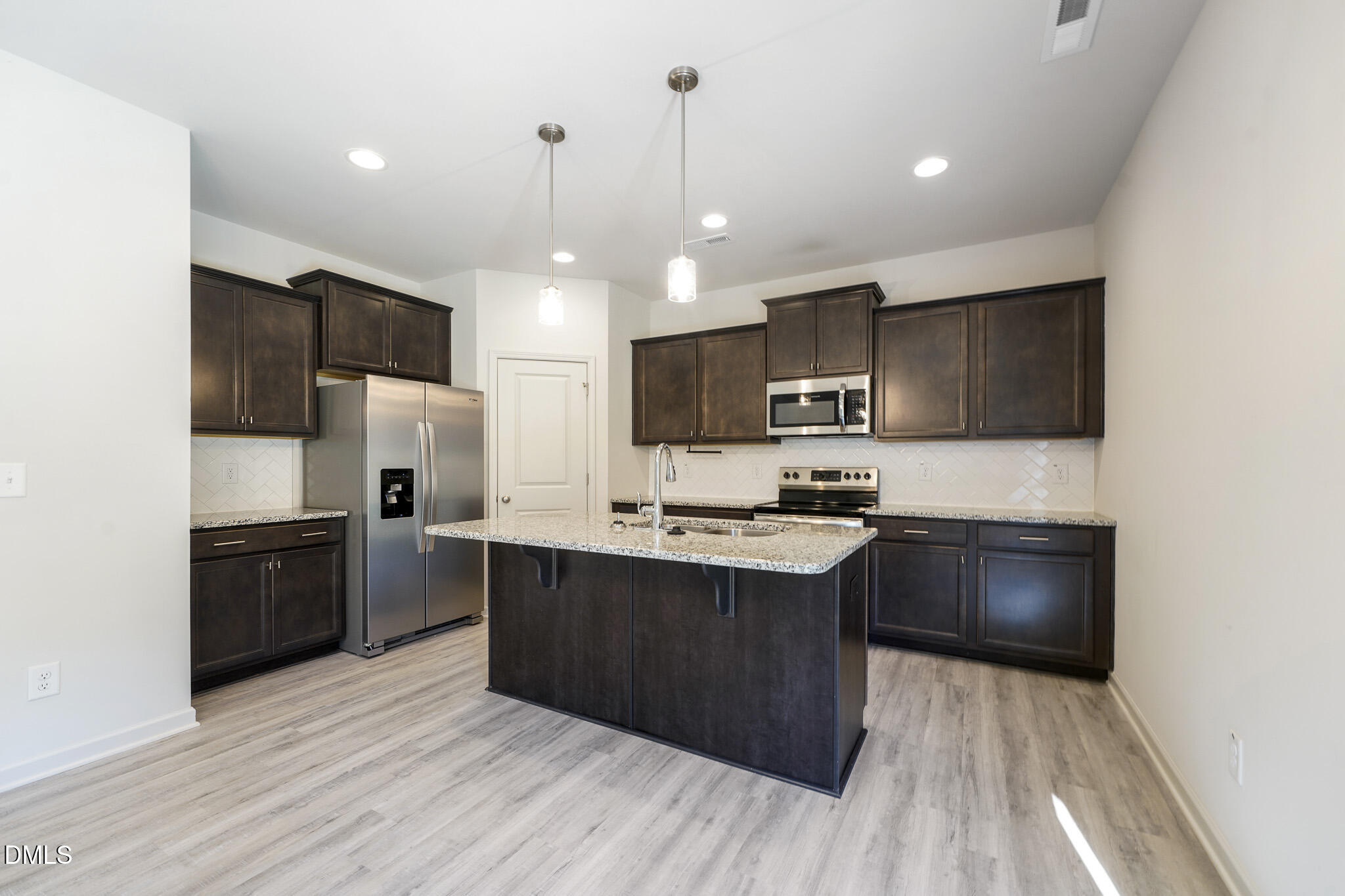 3317 Slippery Elm Drive Property Photo 10