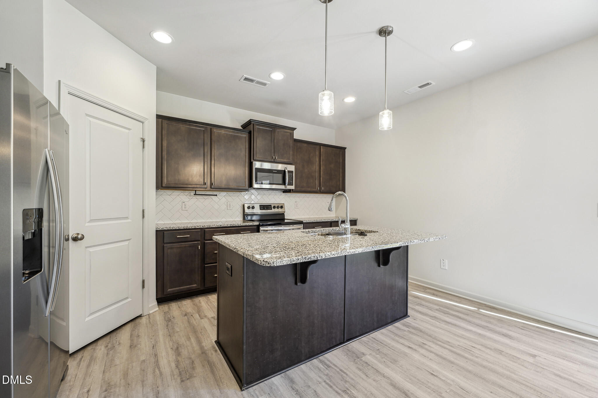 3317 Slippery Elm Drive Property Photo 12