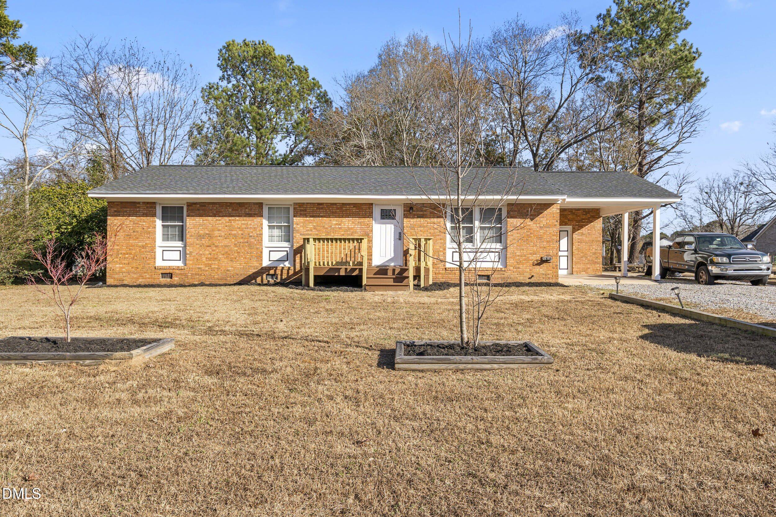 3760 Wakefield Lane Property Photo 1
