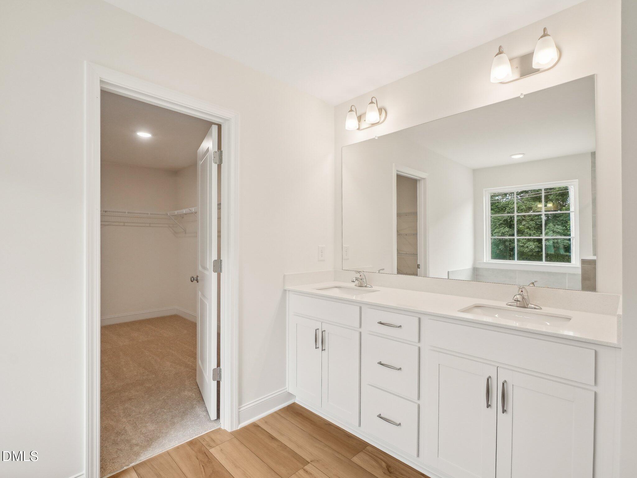 508 Hipwood Drive Property Photo 17