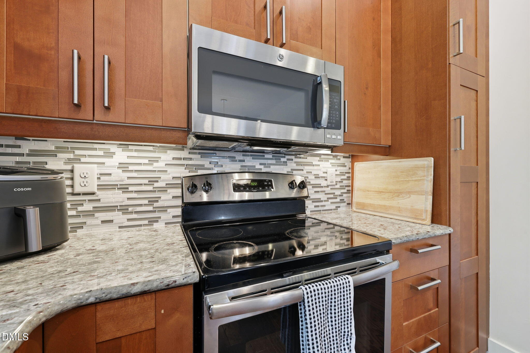 248 William Drummond Way Property Photo 8