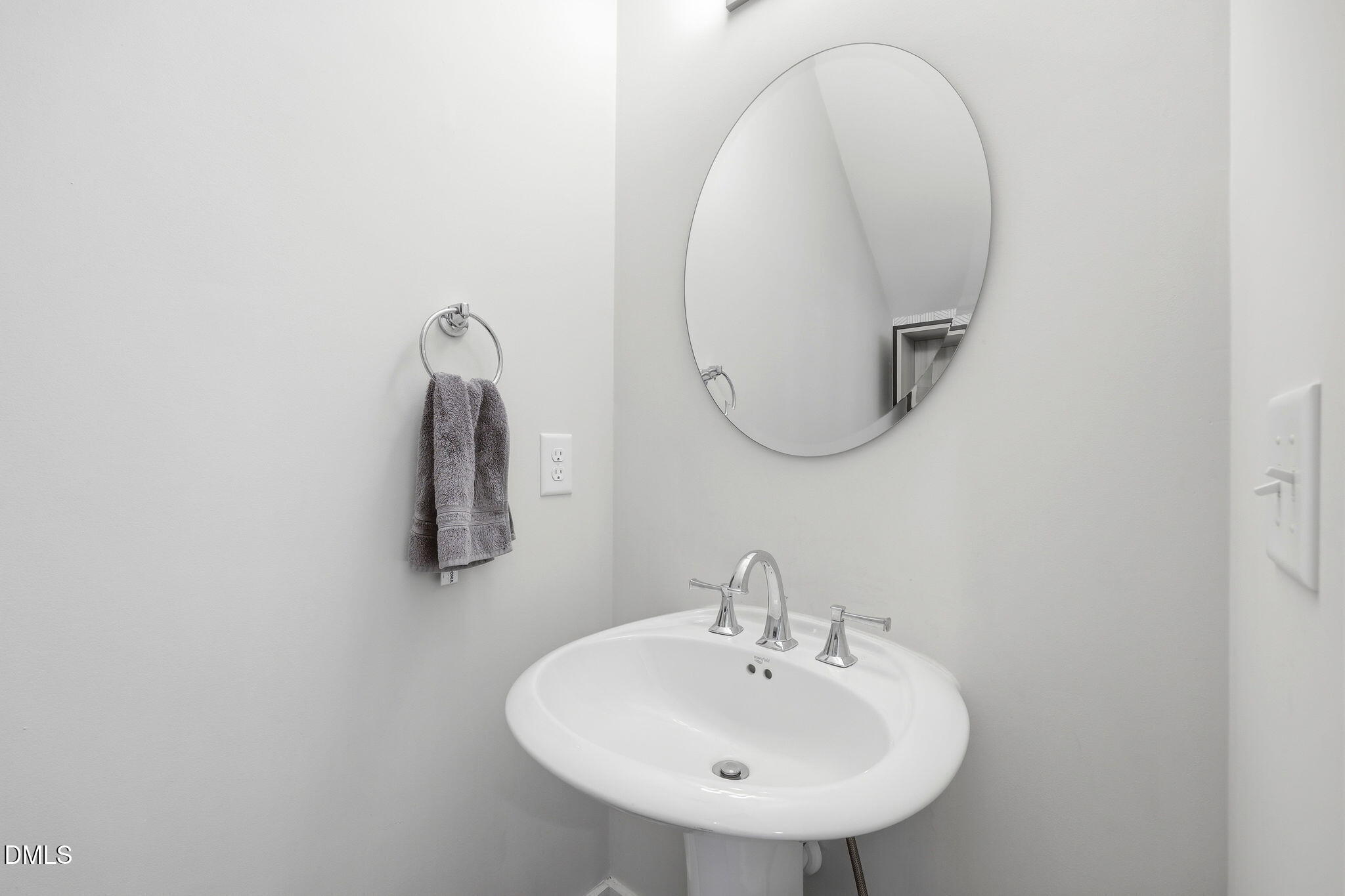 248 William Drummond Way Property Photo 17