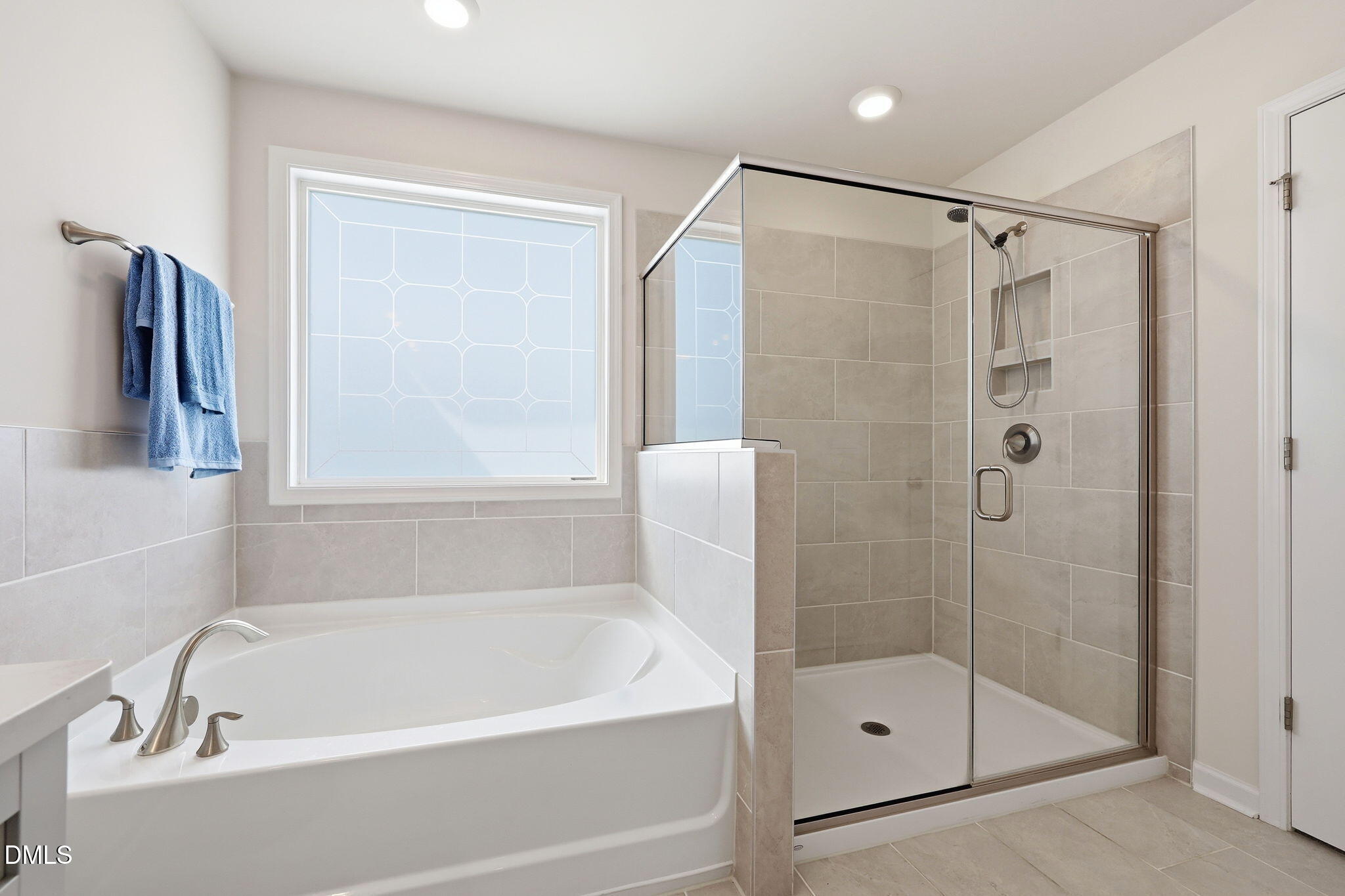 737 Andrade Drive Property Photo 20