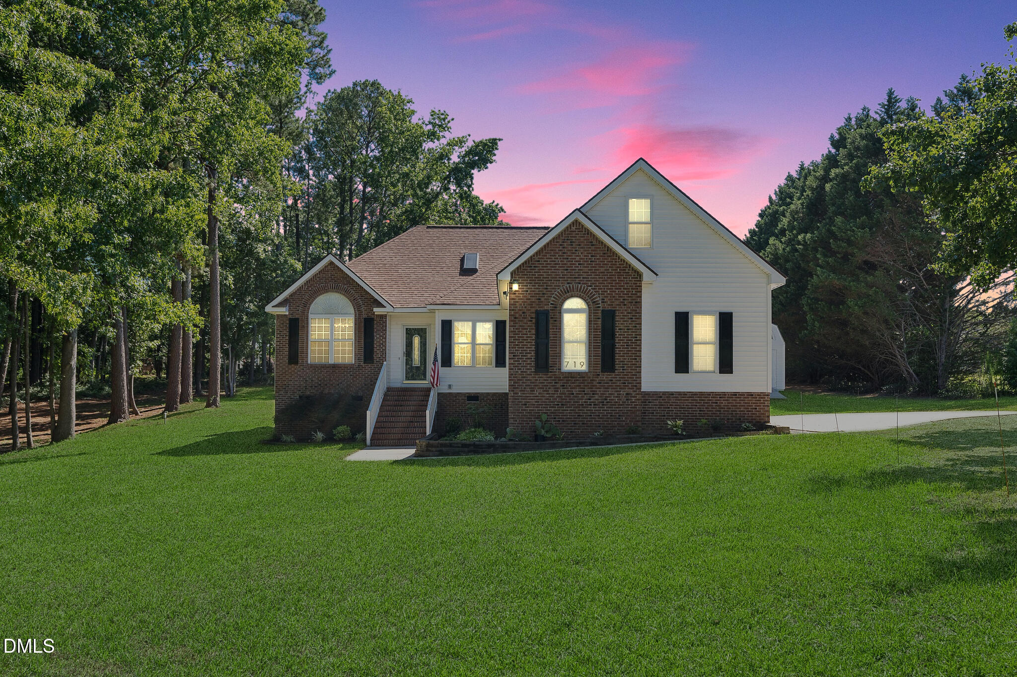 719 Rudy Drive Property Photo 1