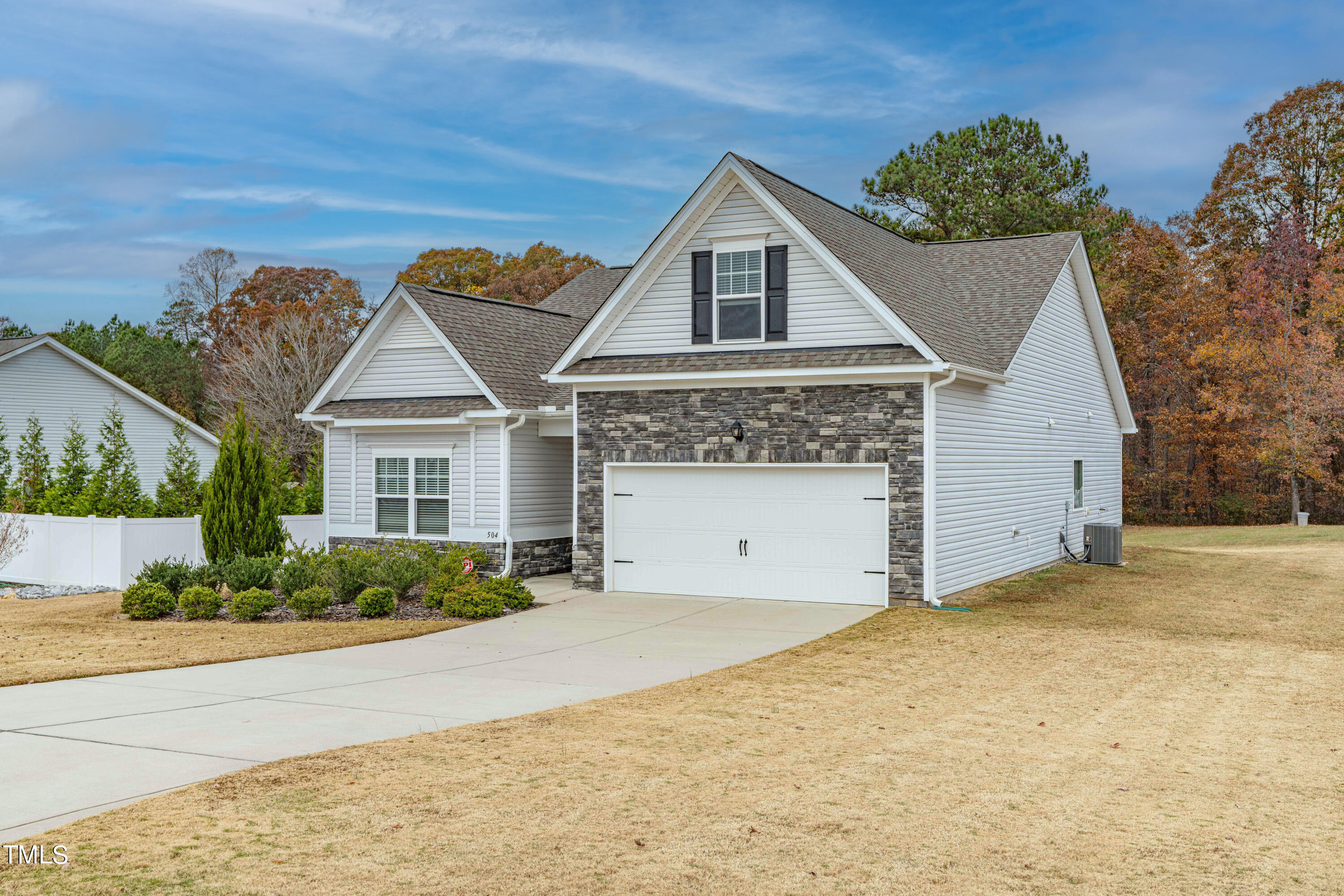 504 Highland Rhodes Drive