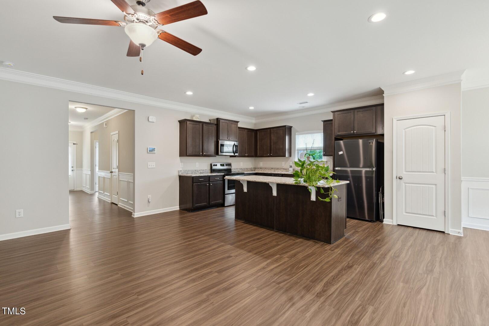 504 Highland Rhodes Drive Property Photo 12