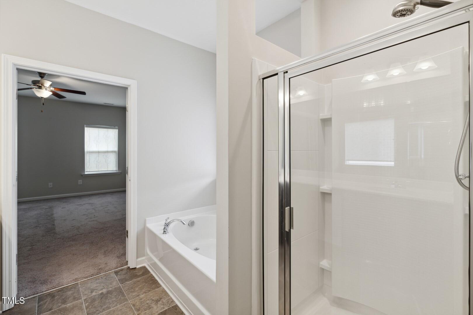 504 Highland Rhodes Drive Property Photo 23