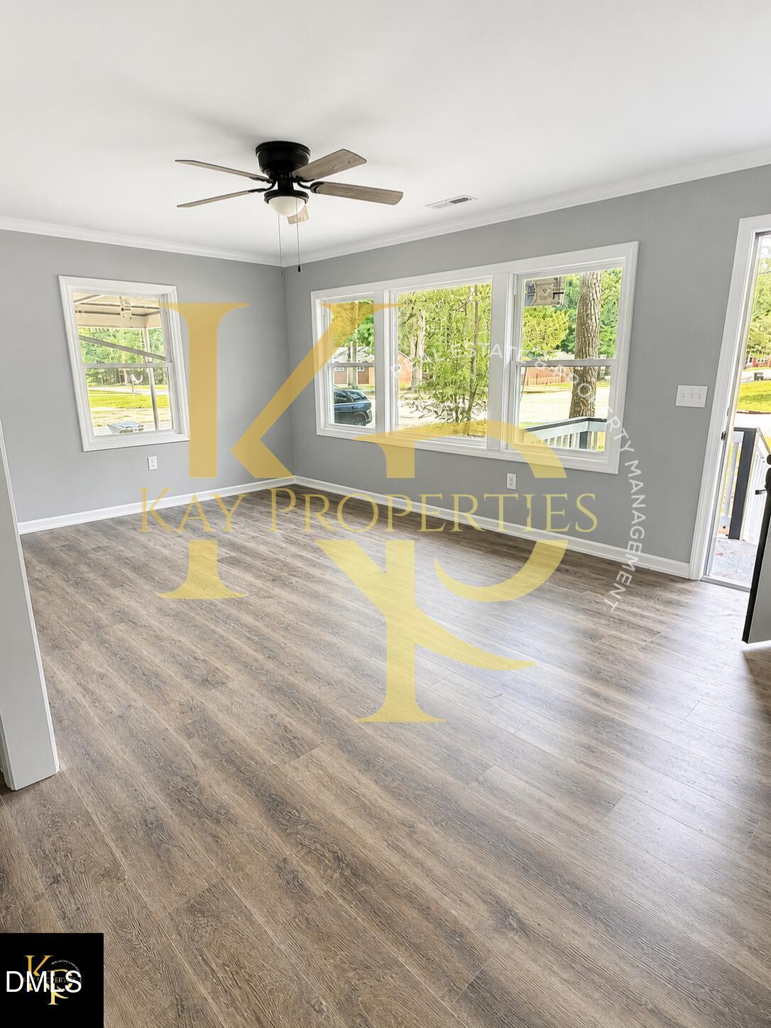 1828 Windsor Drive Property Photo 7