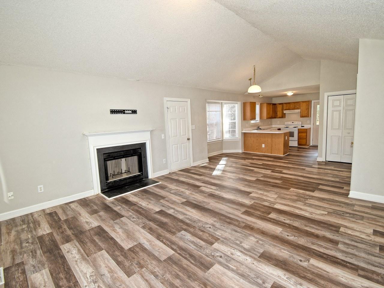 239 Tillamook Drive Property Photo 3