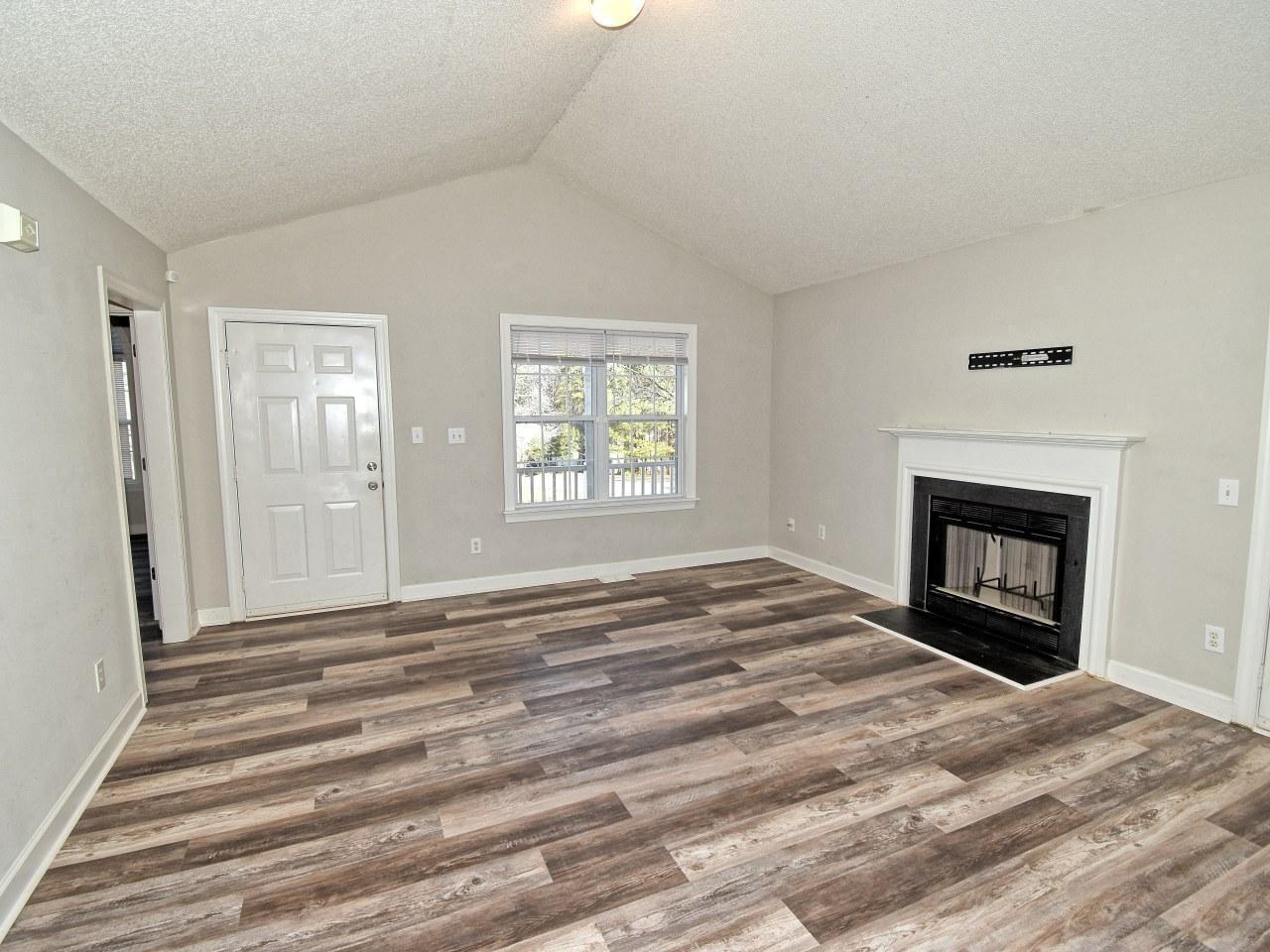 239 Tillamook Drive Property Photo 4