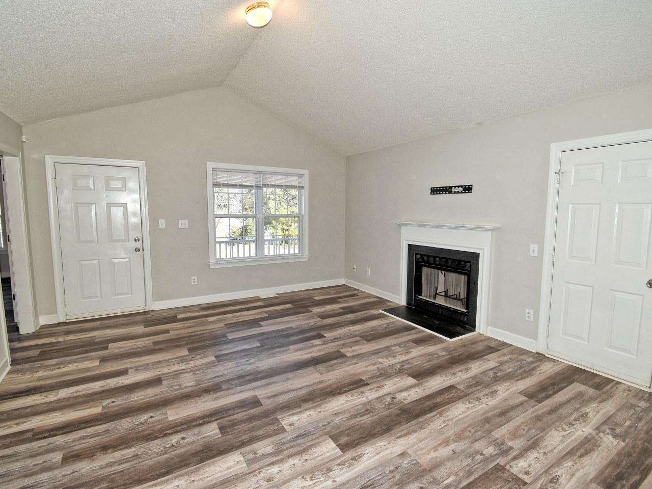 239 Tillamook Drive Property Photo 5