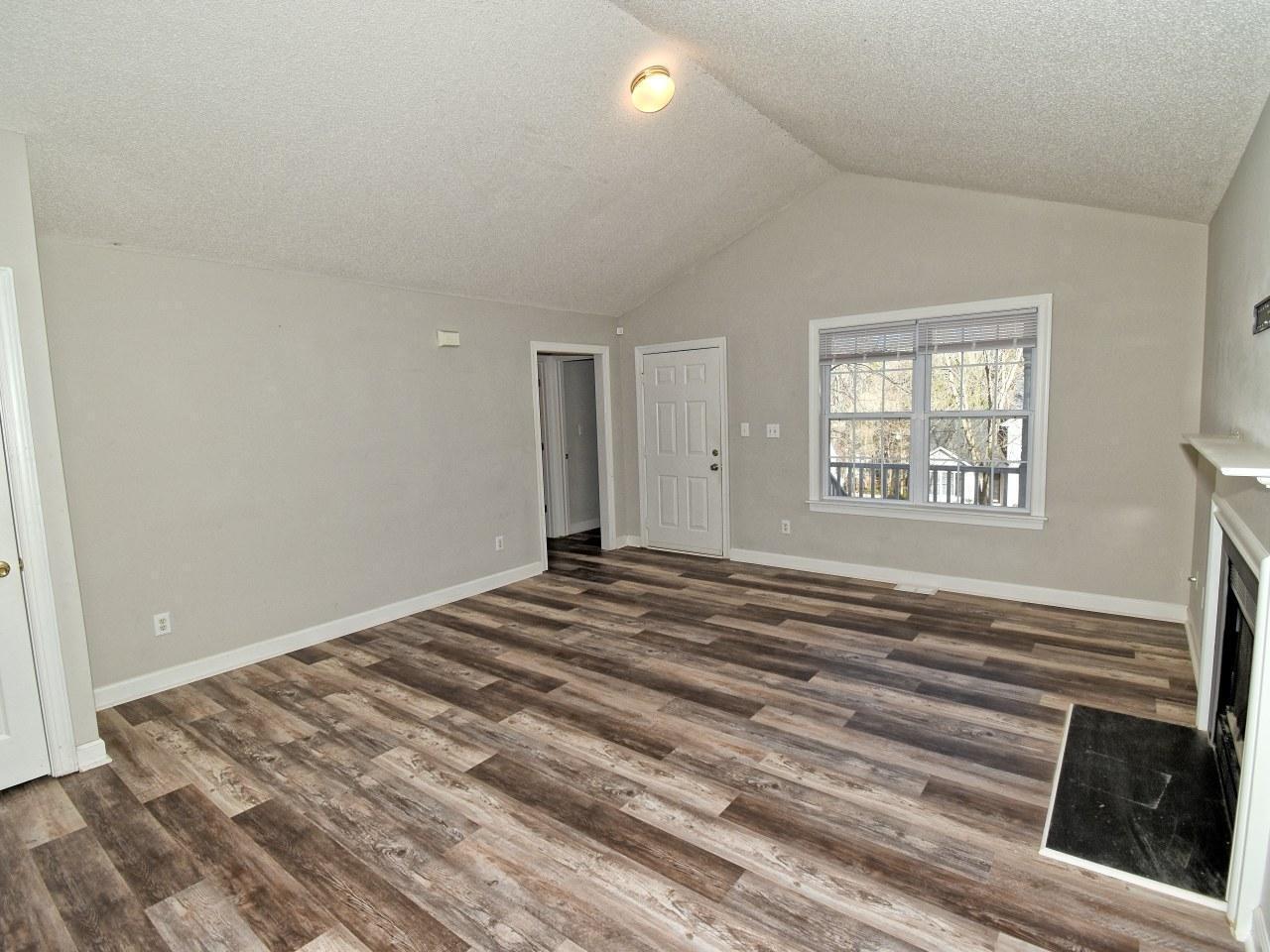 239 Tillamook Drive Property Photo 6