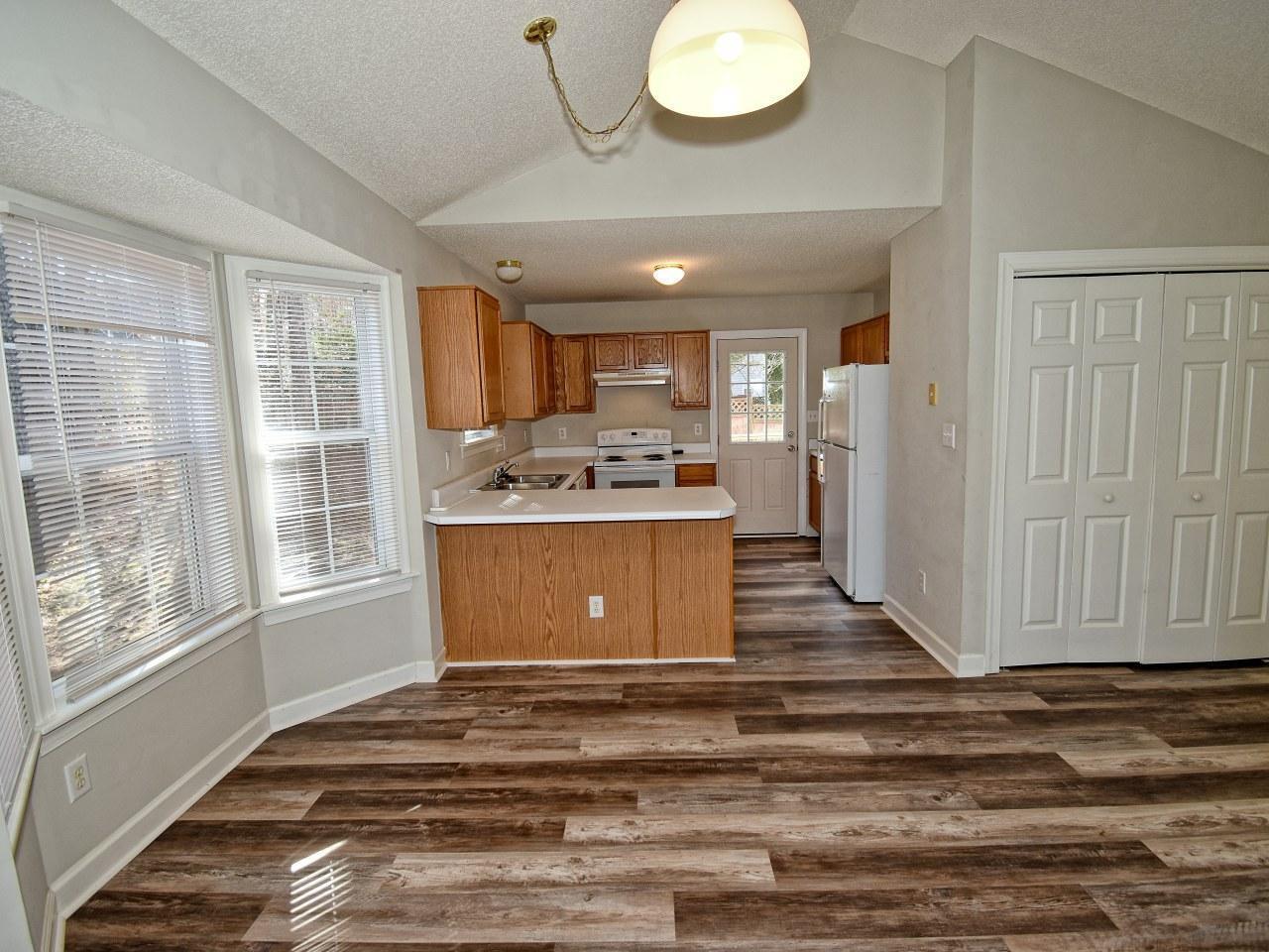 239 Tillamook Drive Property Photo 7