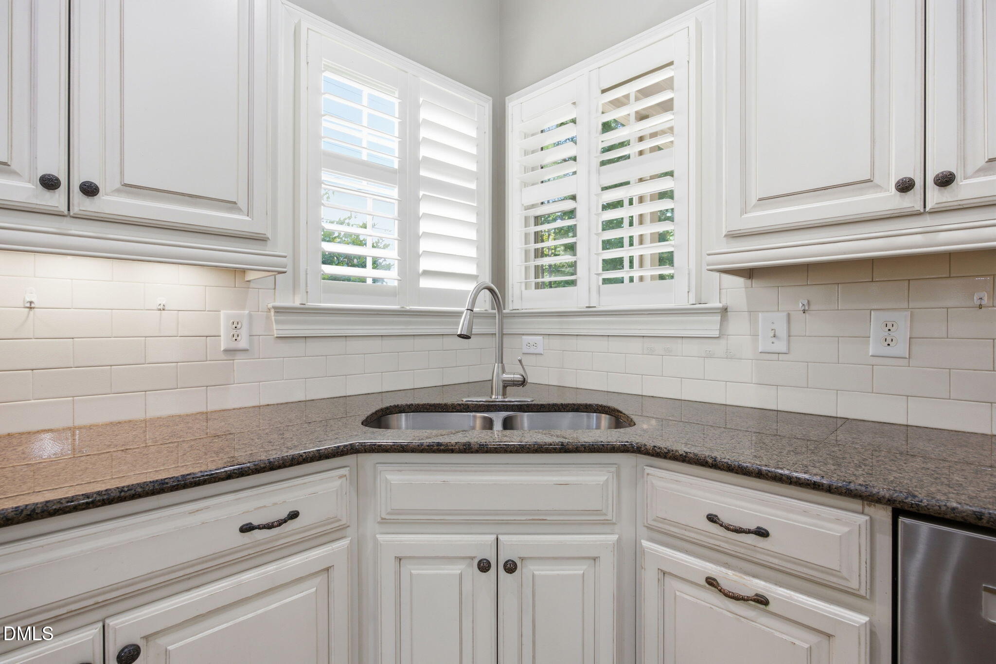 2735 Cameron Pond Drive Property Photo 13