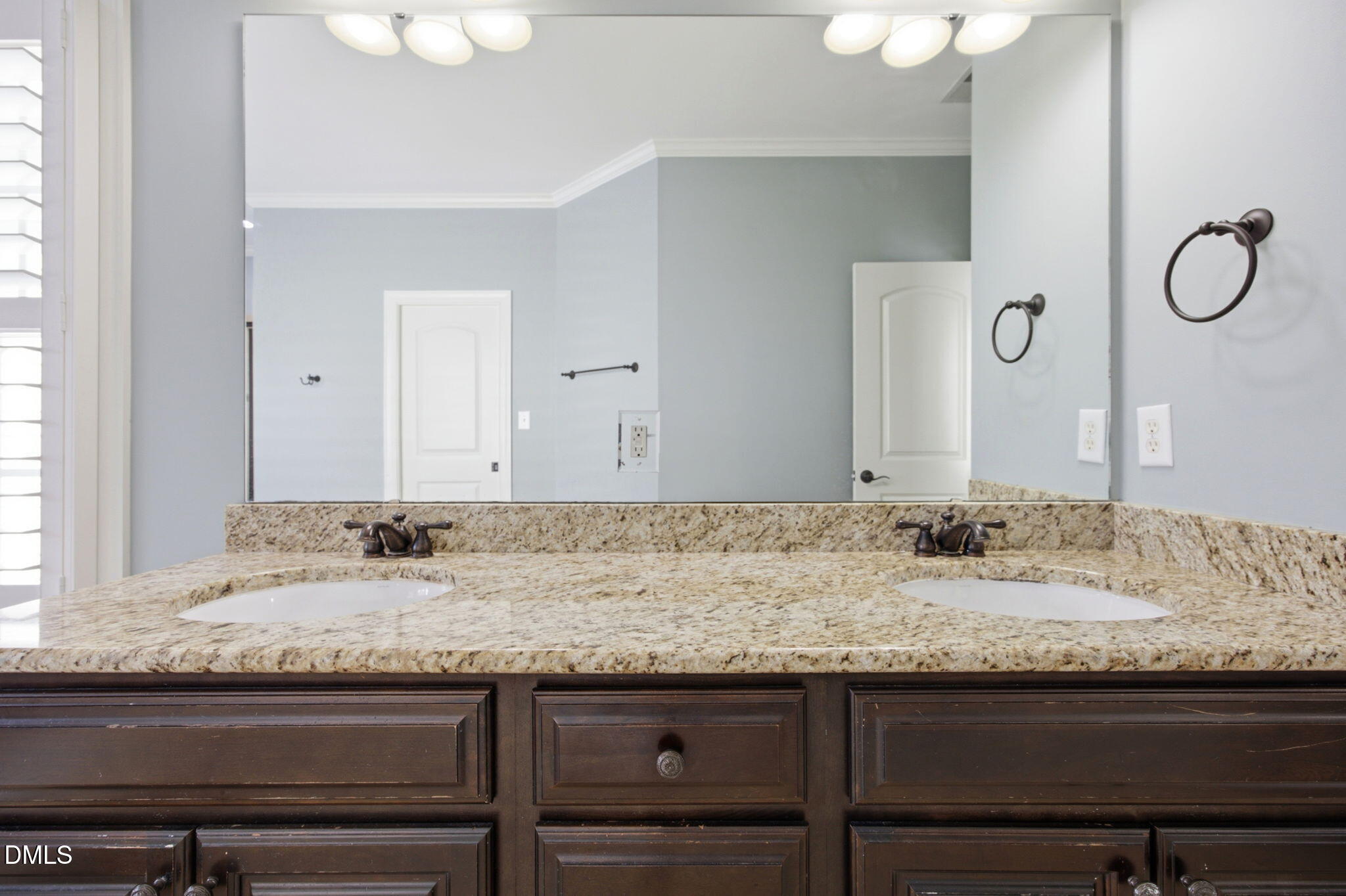 2735 Cameron Pond Drive Property Photo 33