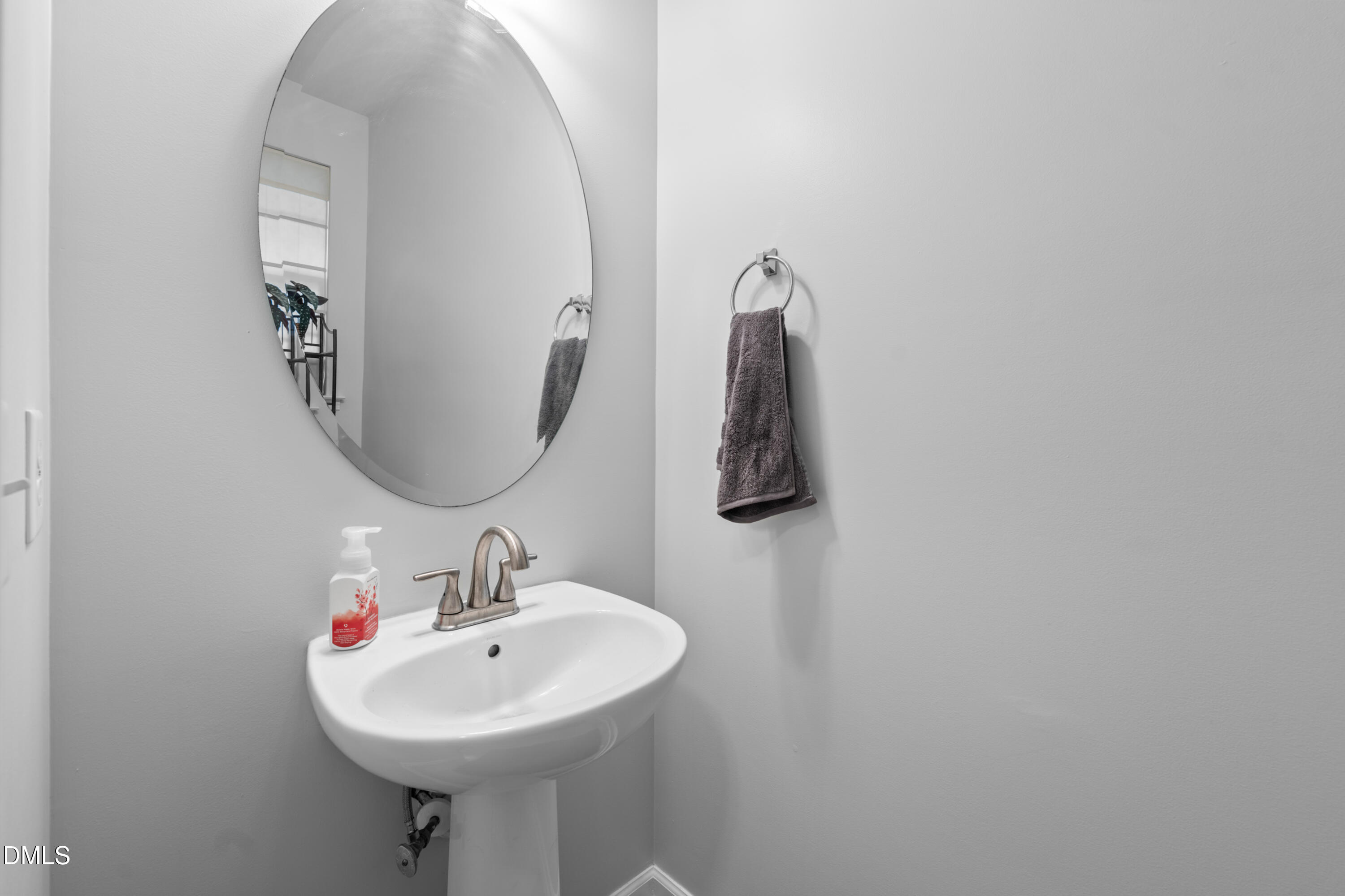 204 Lone Star Way Property Photo 13