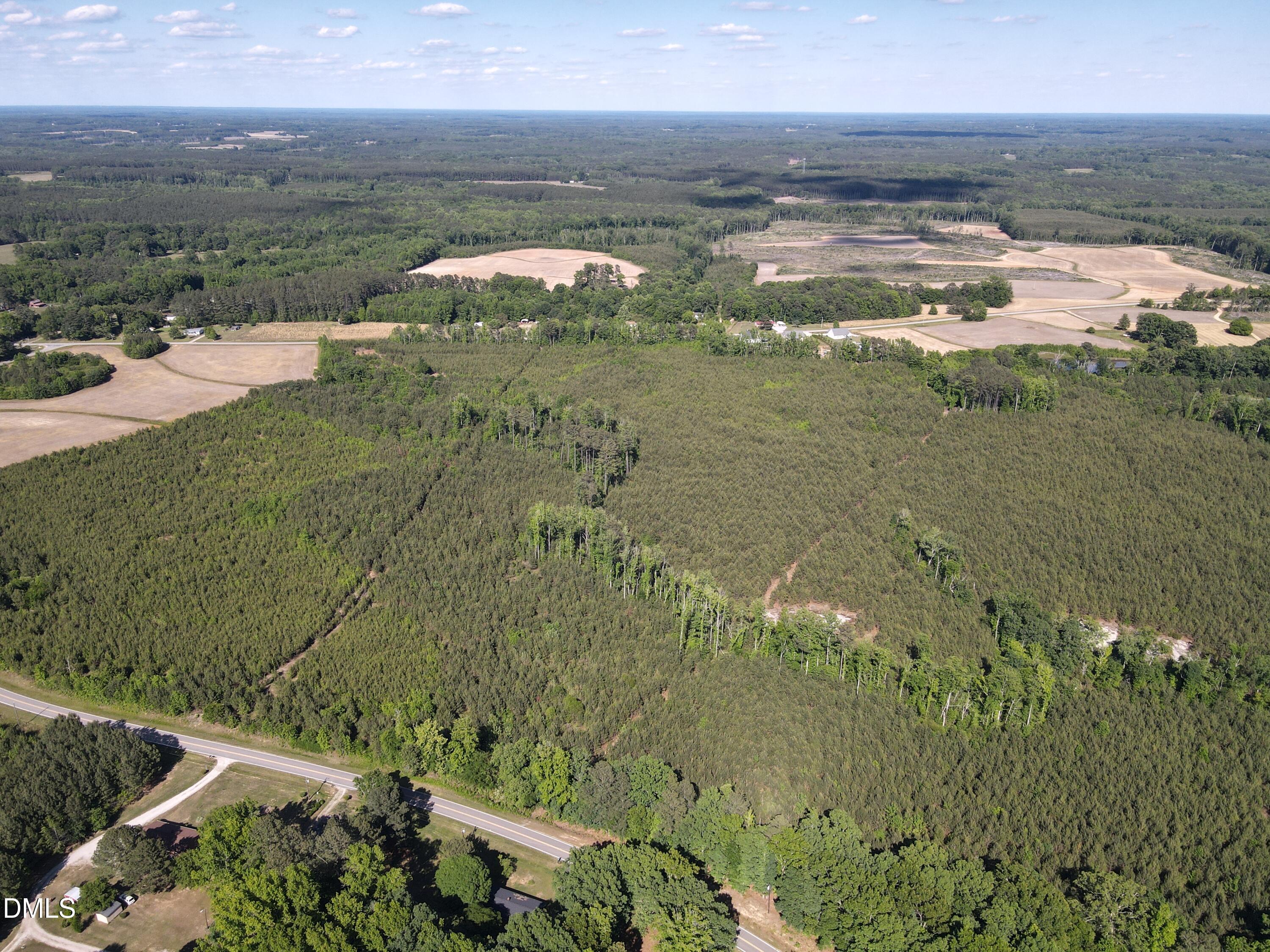 #8 Julie Mcknight Road Property Photo 1