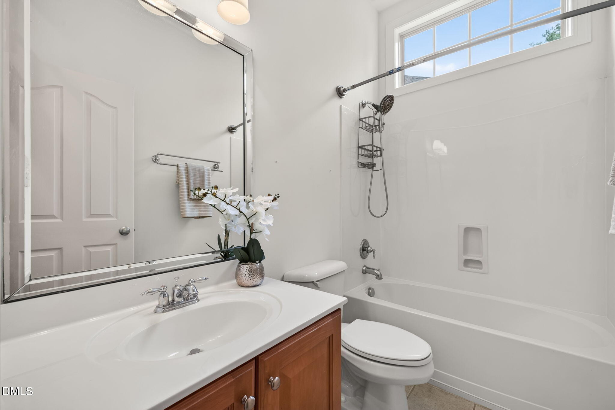 1049 Kennicott Avenue Property Photo 28