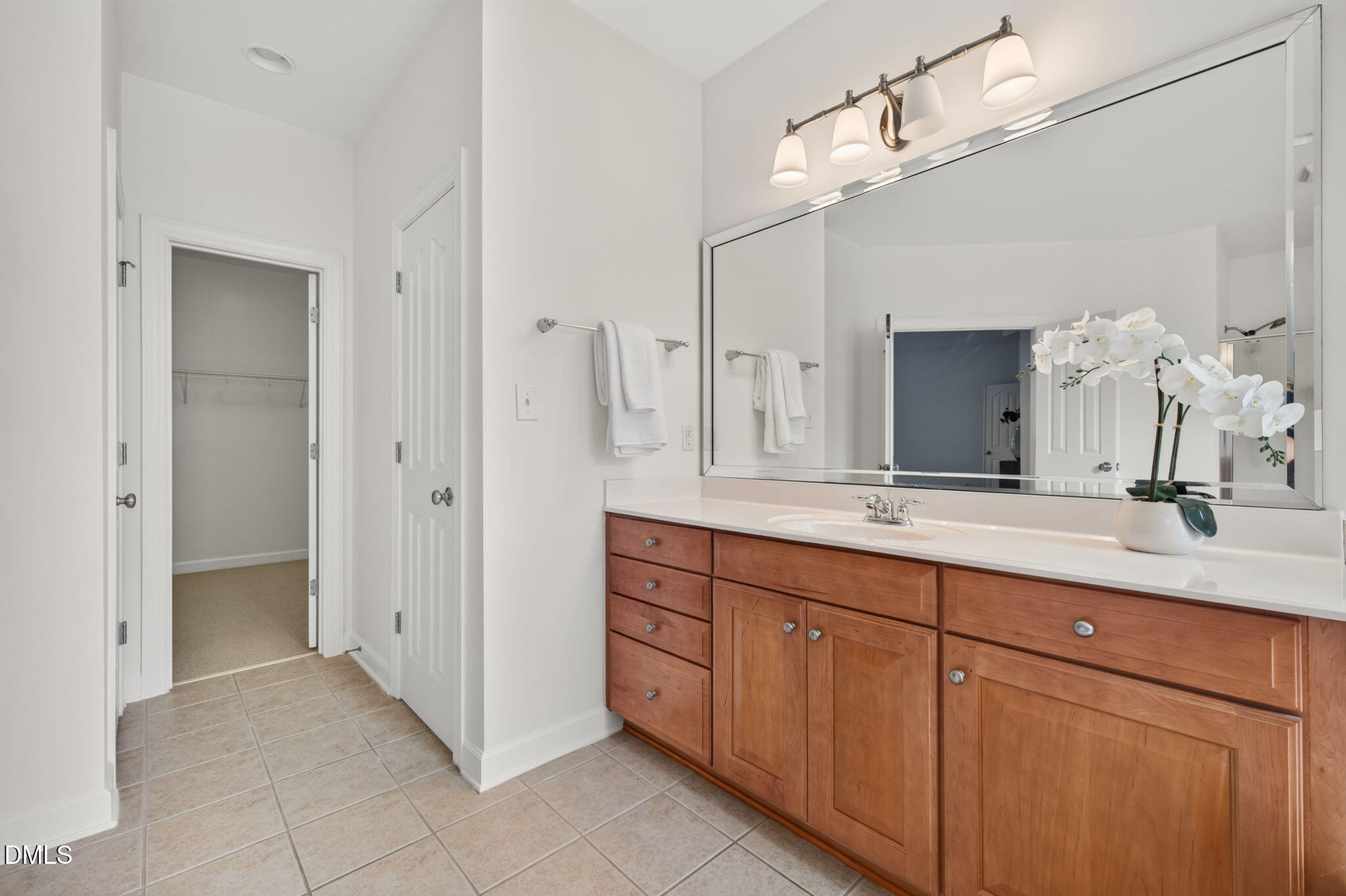 1049 Kennicott Avenue Property Photo 37