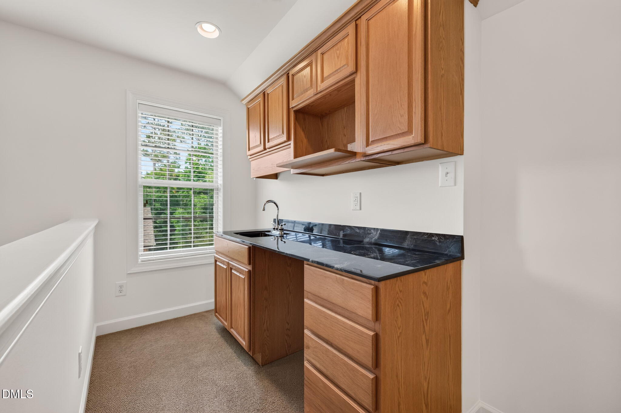 1049 Kennicott Avenue Property Photo 57