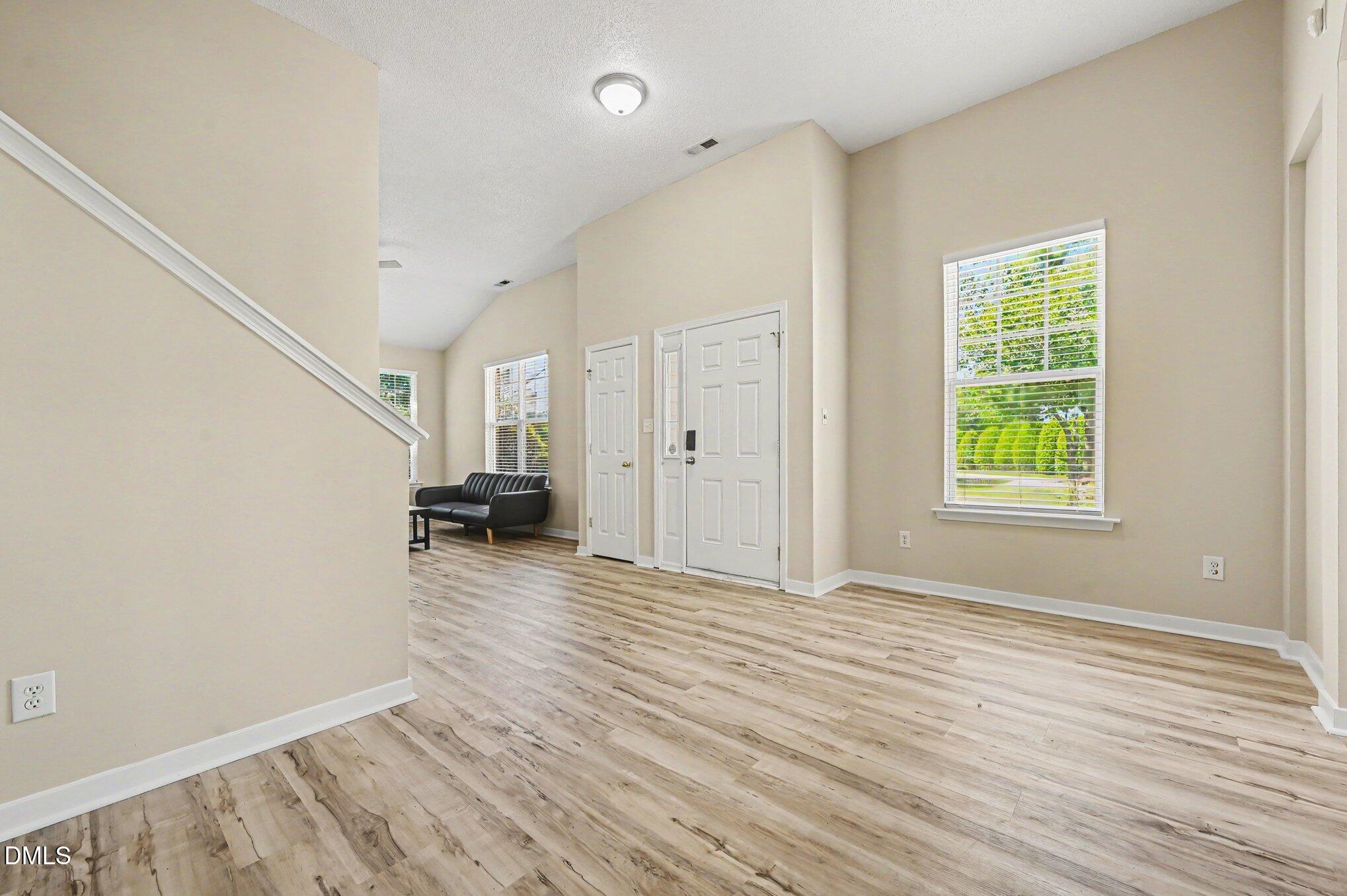307 Founders Walk Drive Property Photo 4