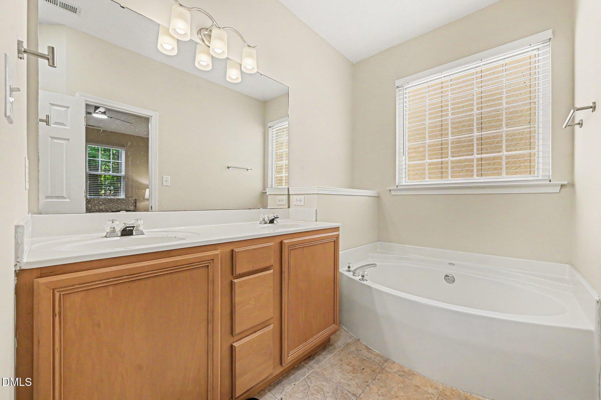 307 Founders Walk Drive Property Photo 18