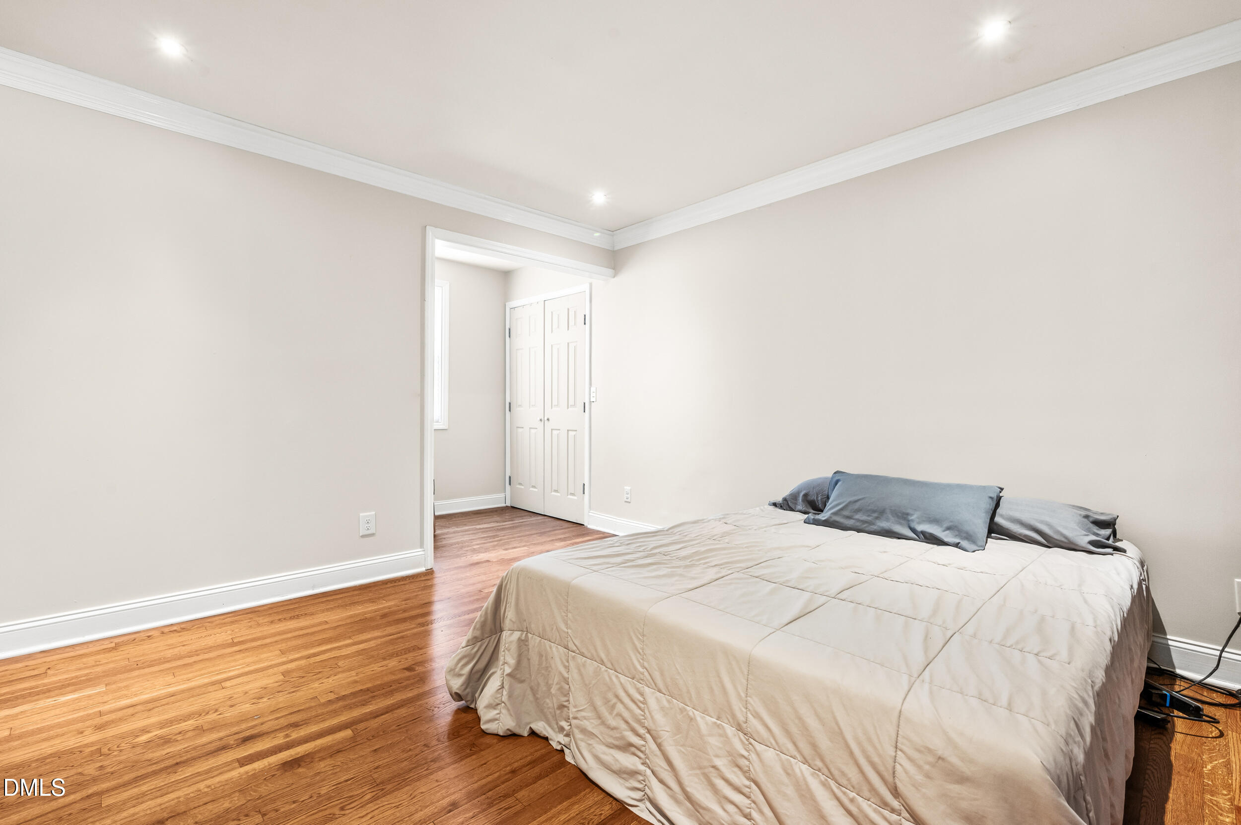 810 Bryn Mawr Court Property Photo 12