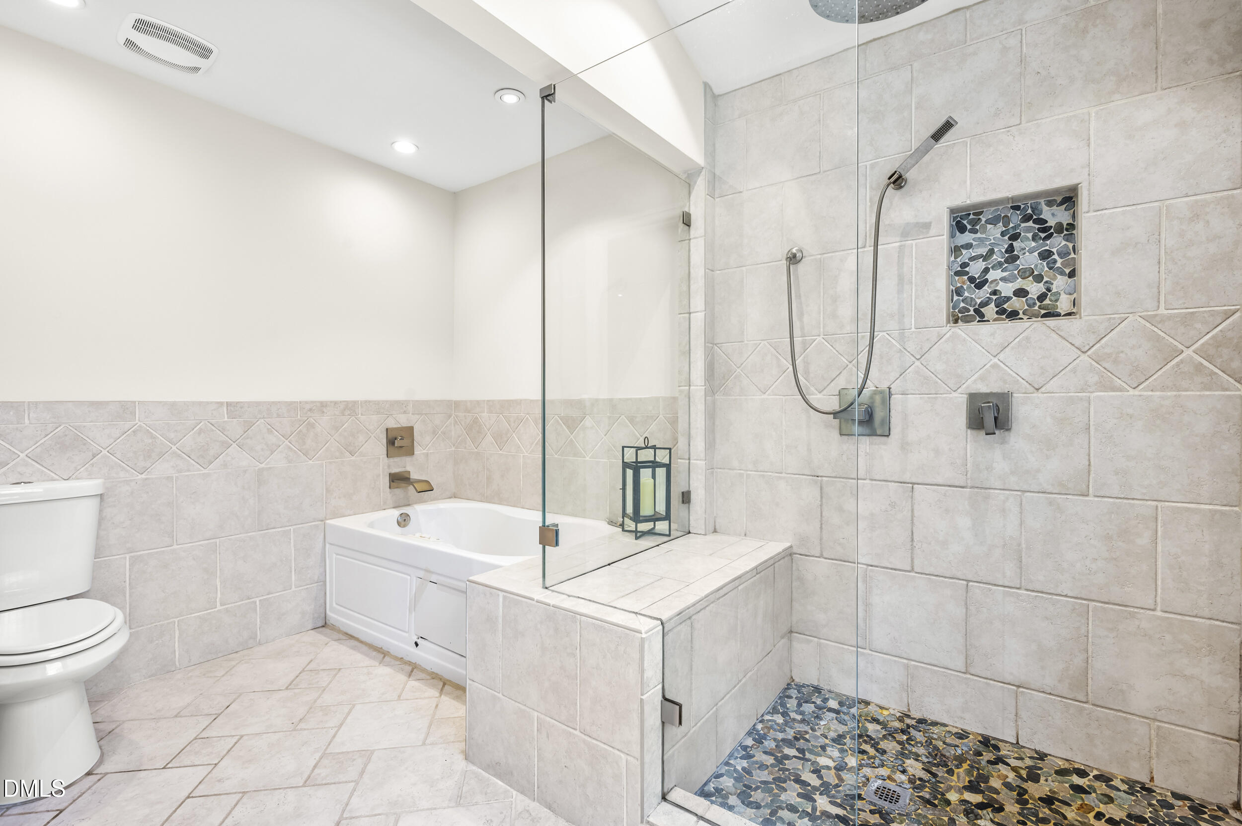 810 Bryn Mawr Court Property Photo 15
