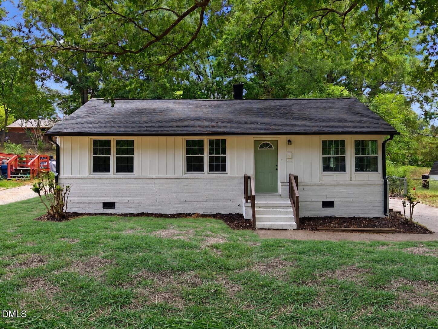 1118 Raynor Street Property Photo 1