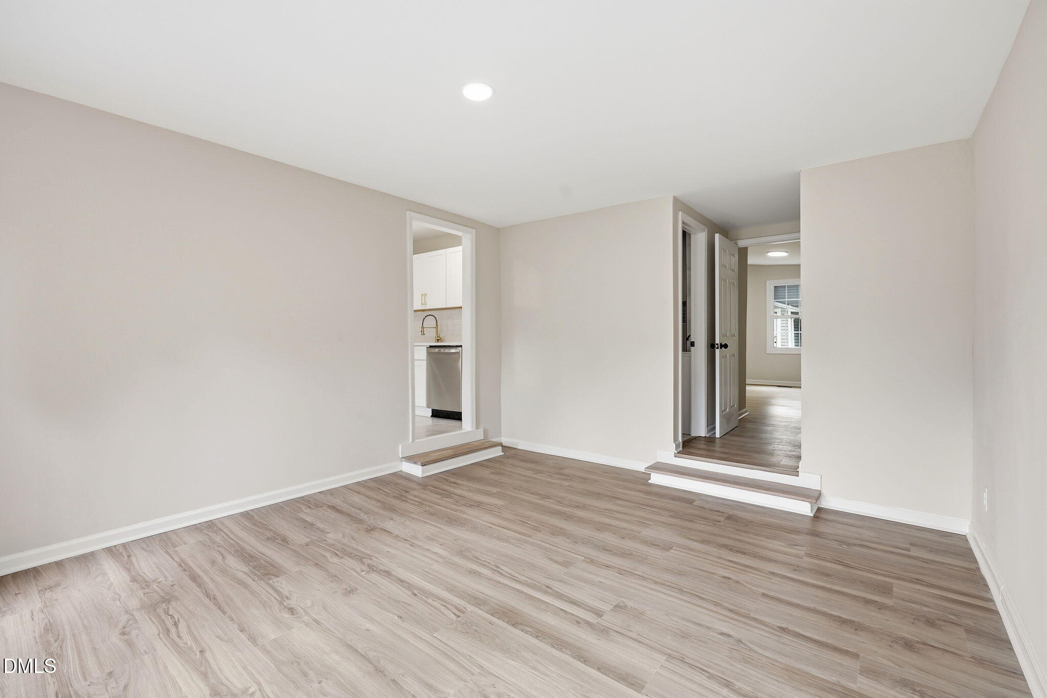 1118 Raynor Street Property Photo 11