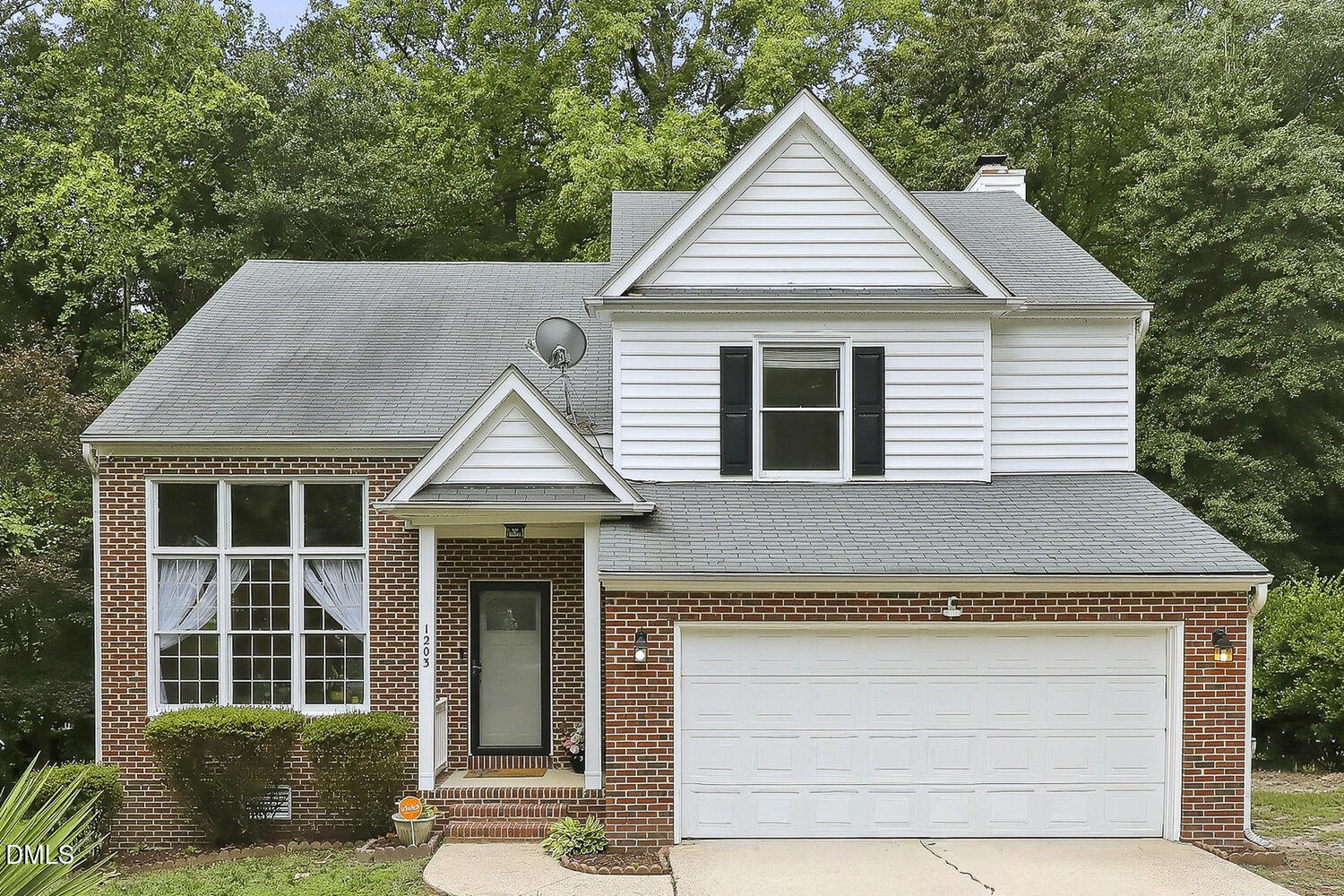 1203 Silvershire Way Property Photo 1