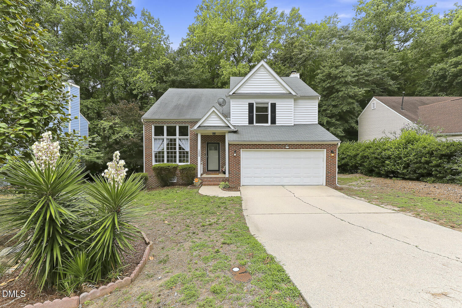 1203 Silvershire Way Property Photo 2