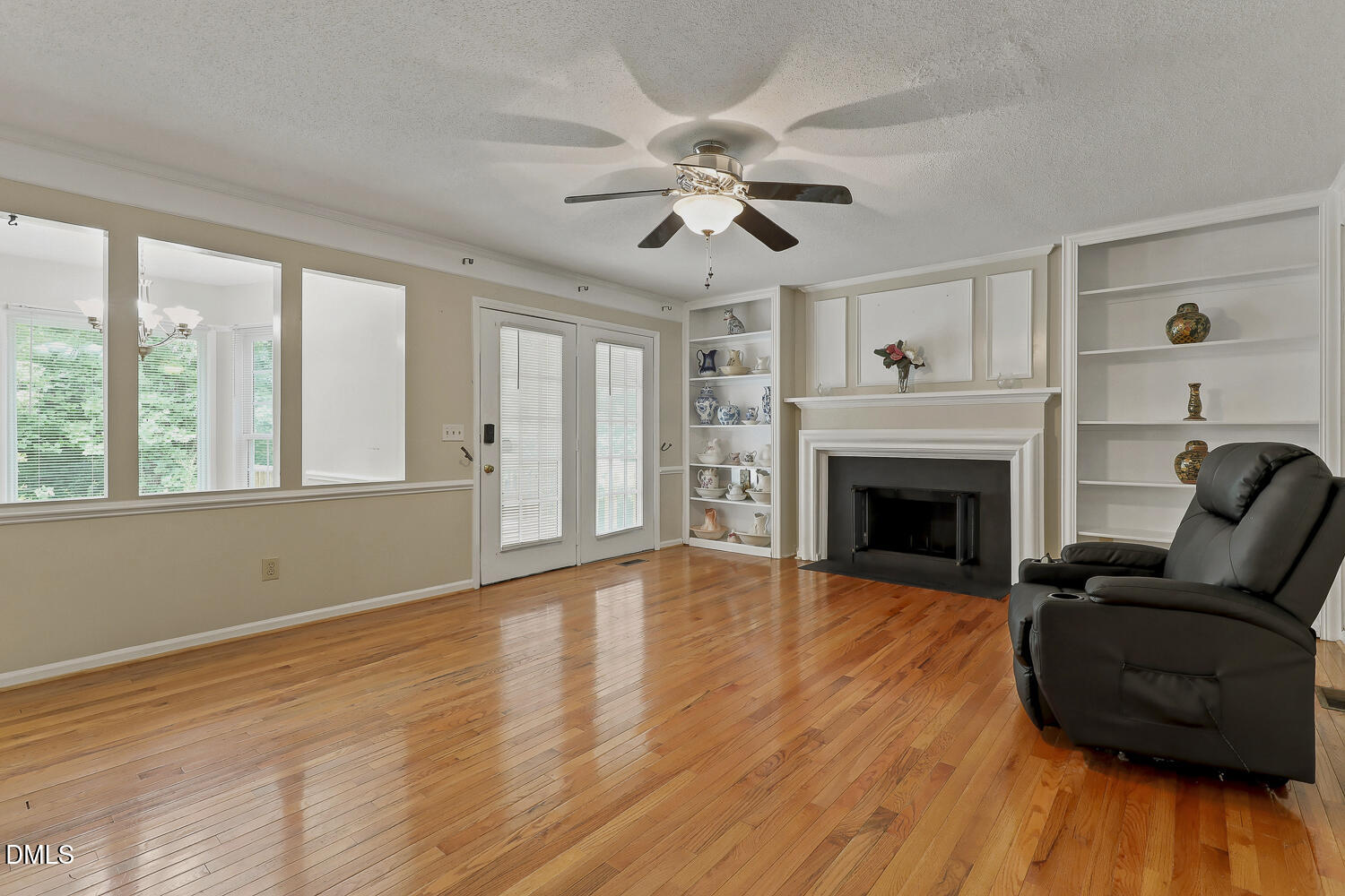 1203 Silvershire Way Property Photo 18