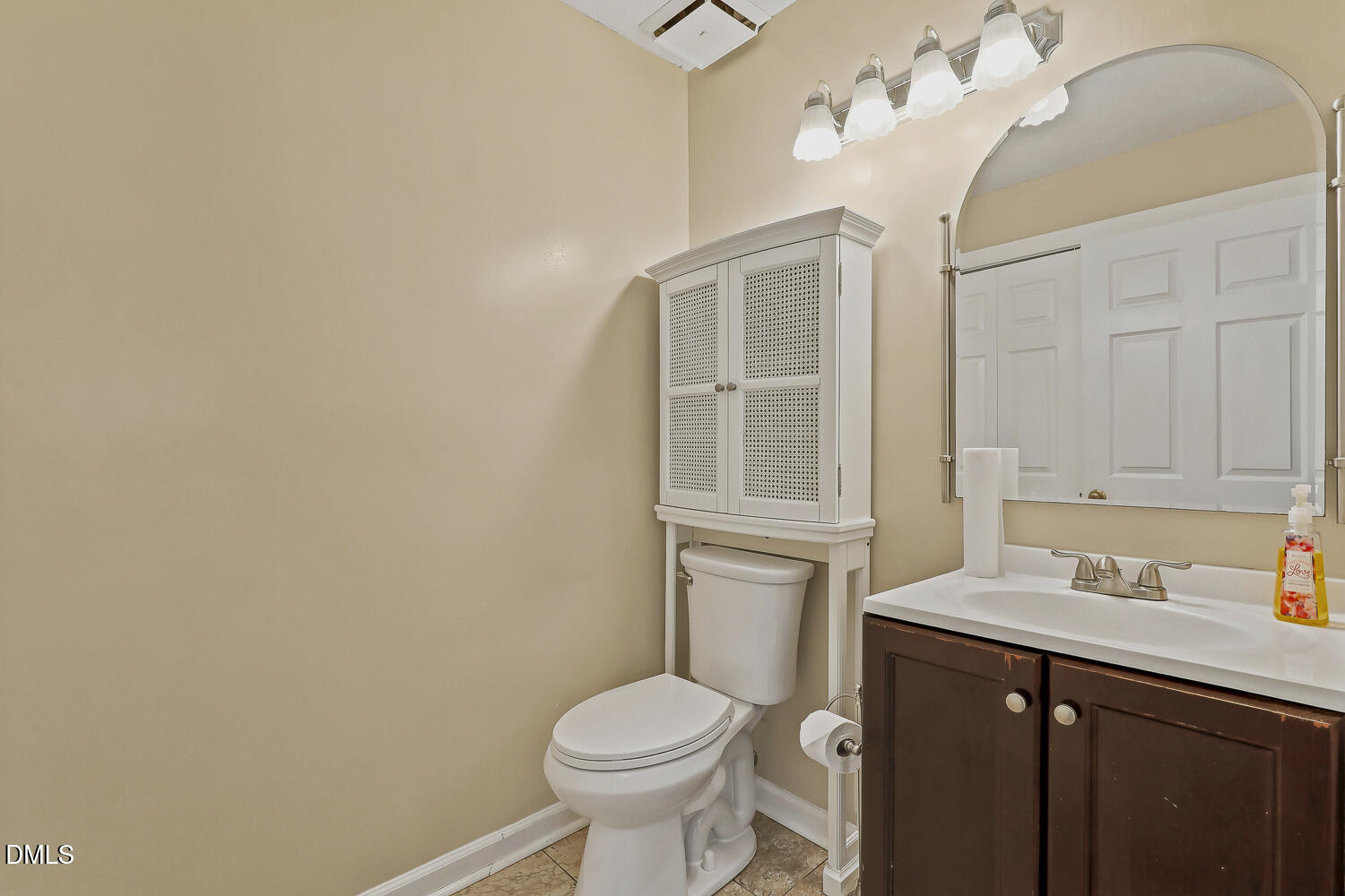 1203 Silvershire Way Property Photo 20